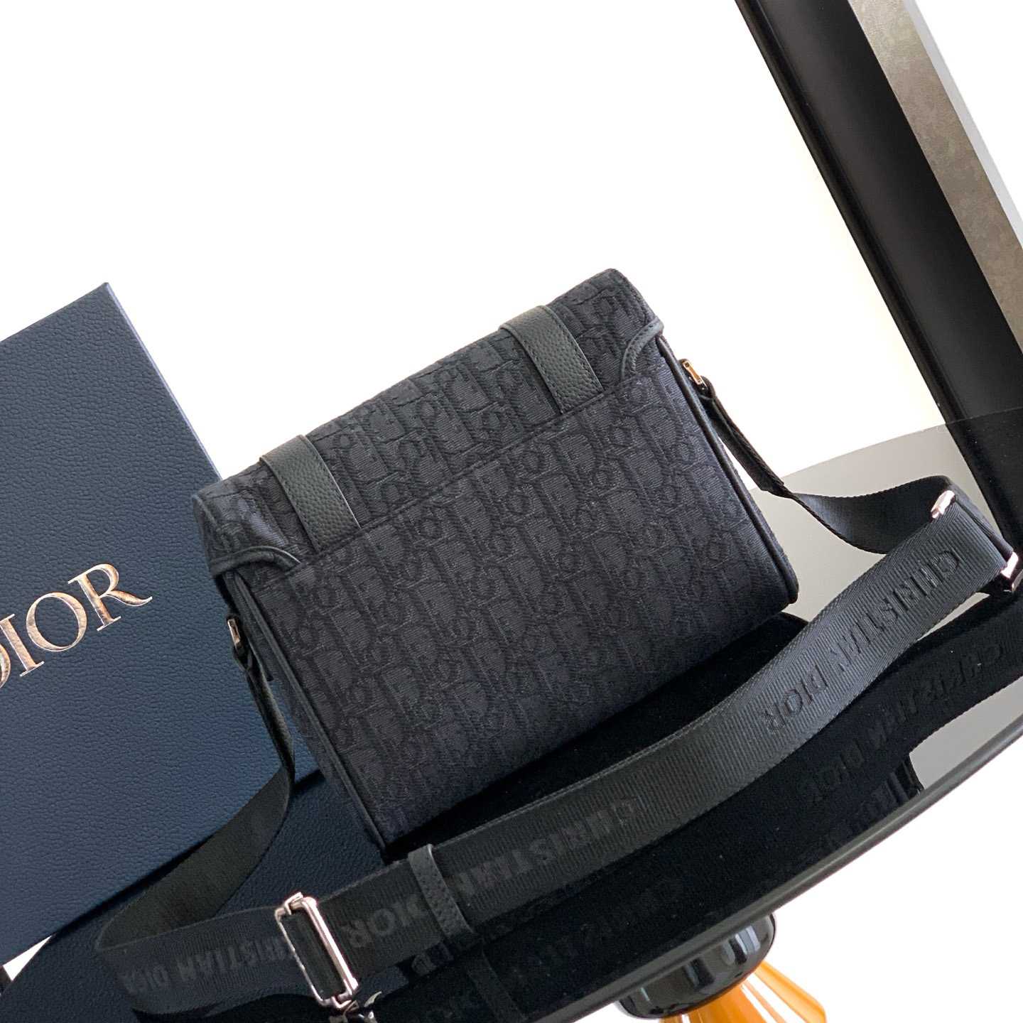 Dior Hit the Road Messenger Bag with Flap  - EUR FASHION