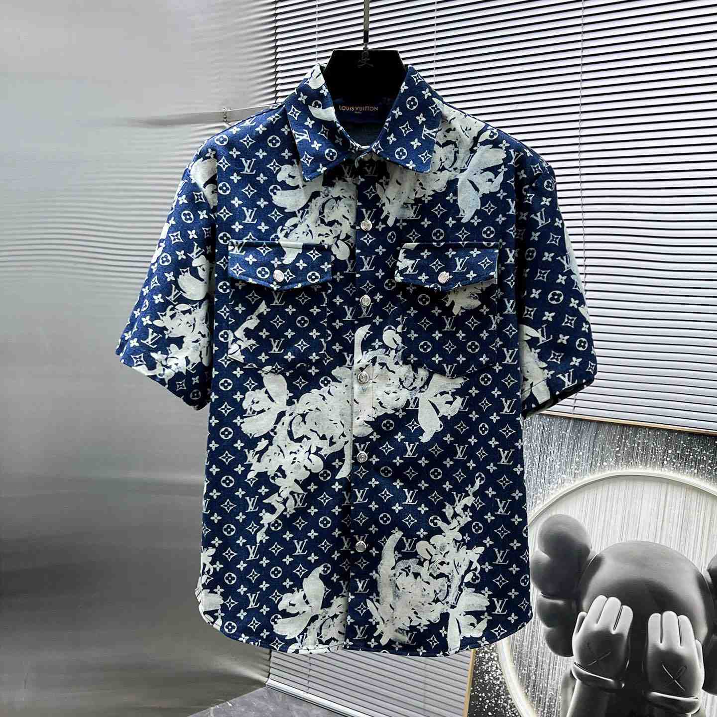 Louis Vuitton Monogram Bandana Shortsleeve Shirt  - EUR FASHION
