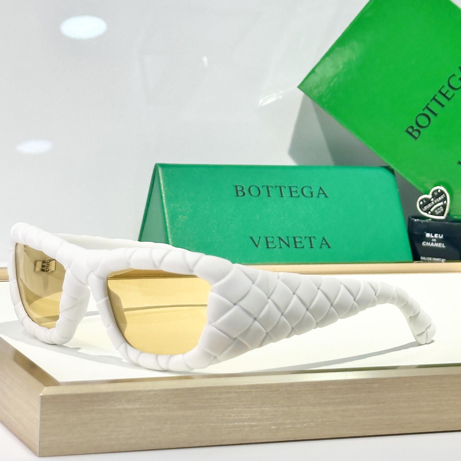 Bottega Veneta Intrecciato Rectangular Sunglasses   BV1303S - EUR FASHION
