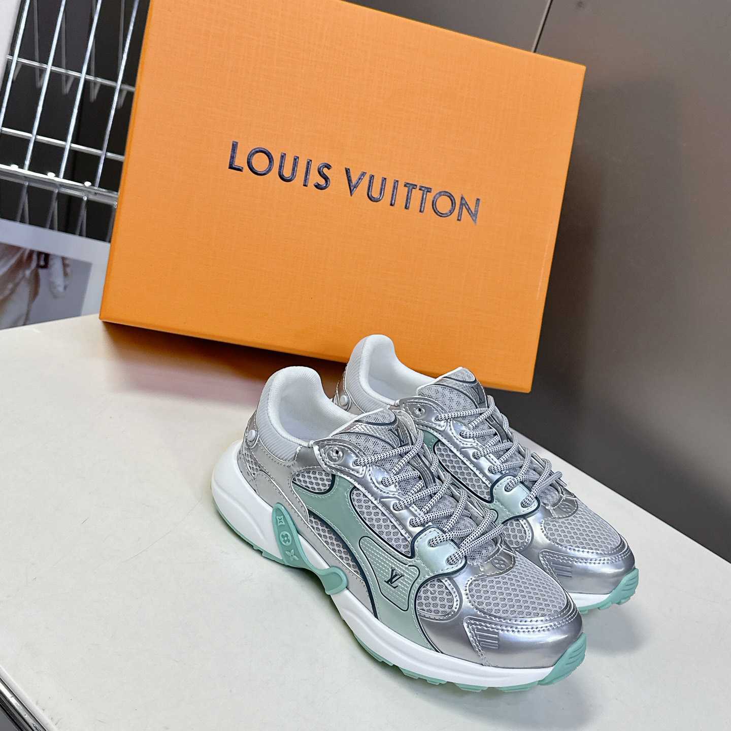 Louis Vuitton LV Olympia Sneaker   1AHOLN - EUR FASHION