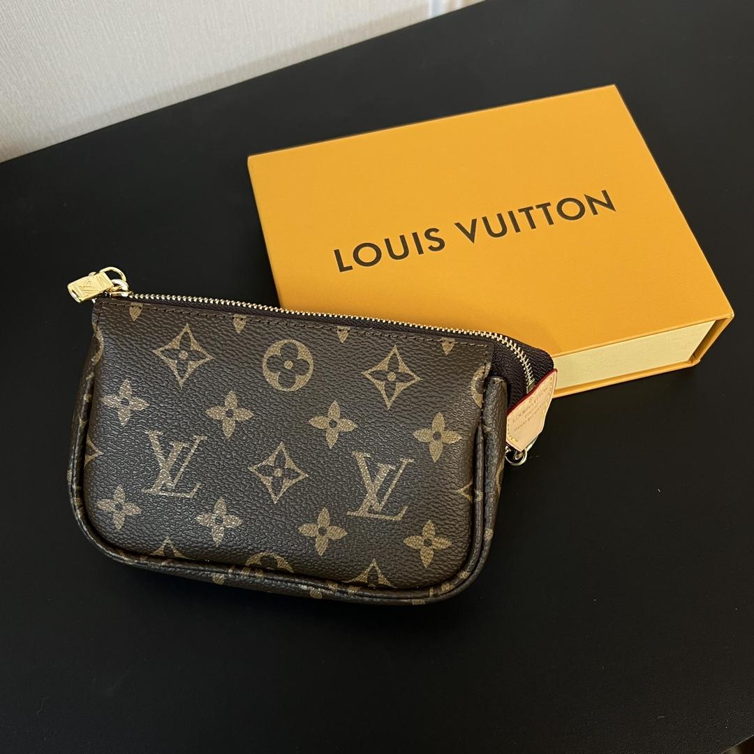 Louis Vuitton Mini Pochette Accessoires     - EUR FASHION