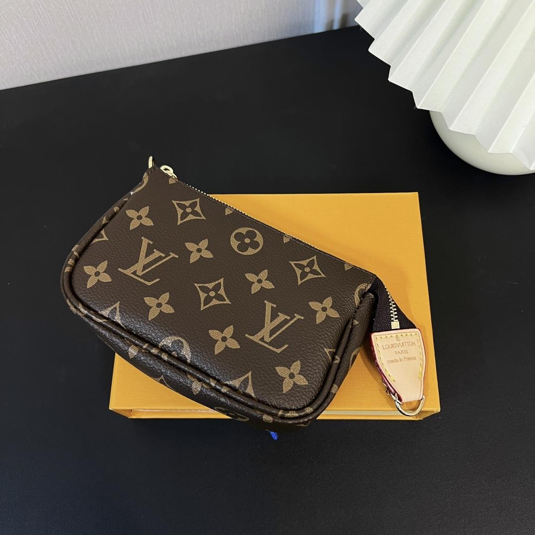 Louis Vuitton Mini Pochette Accessoires     - EUR FASHION