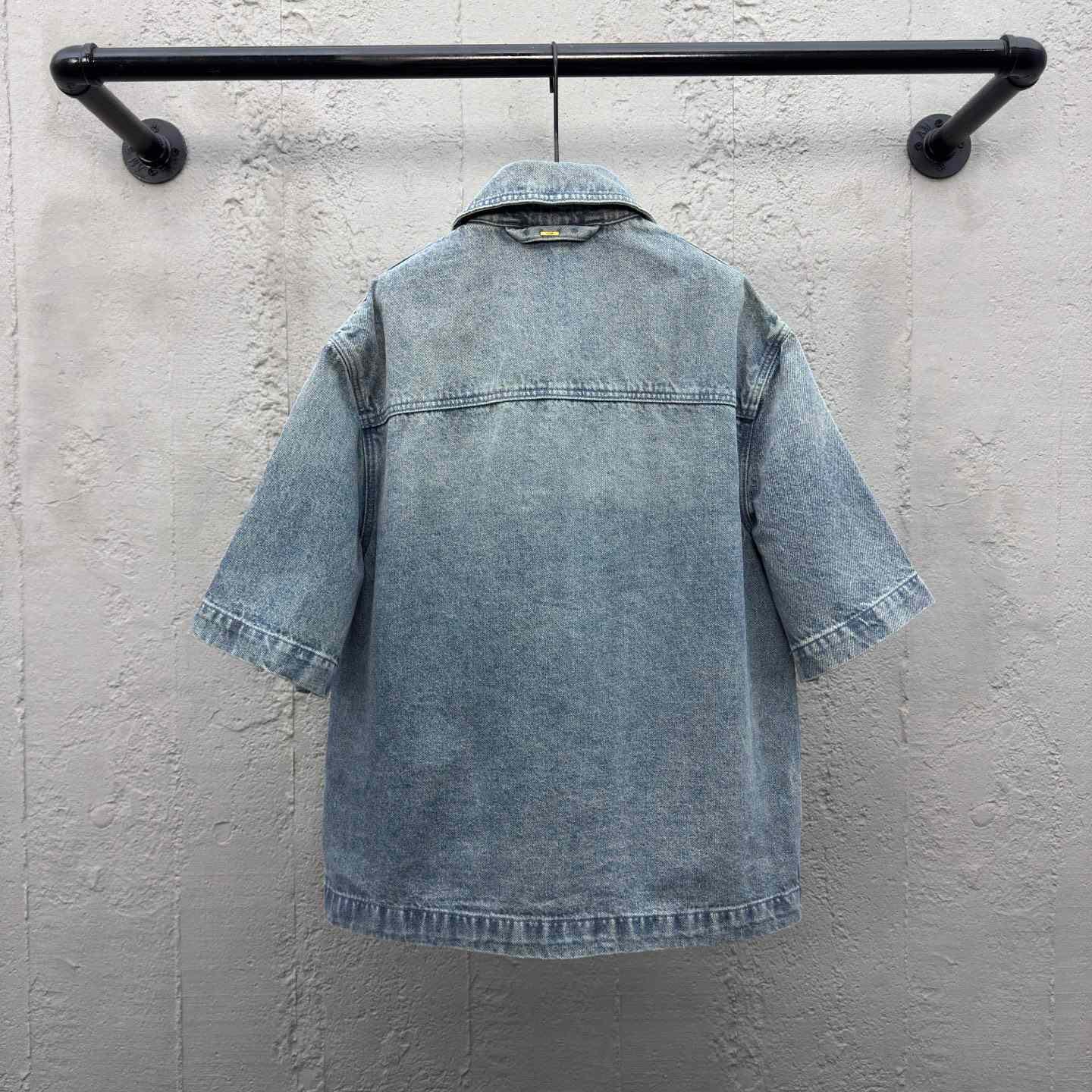 Louis Vuitton Short-Sleeved Denim Workwear Shirt  1ABLDG - EUR FASHION