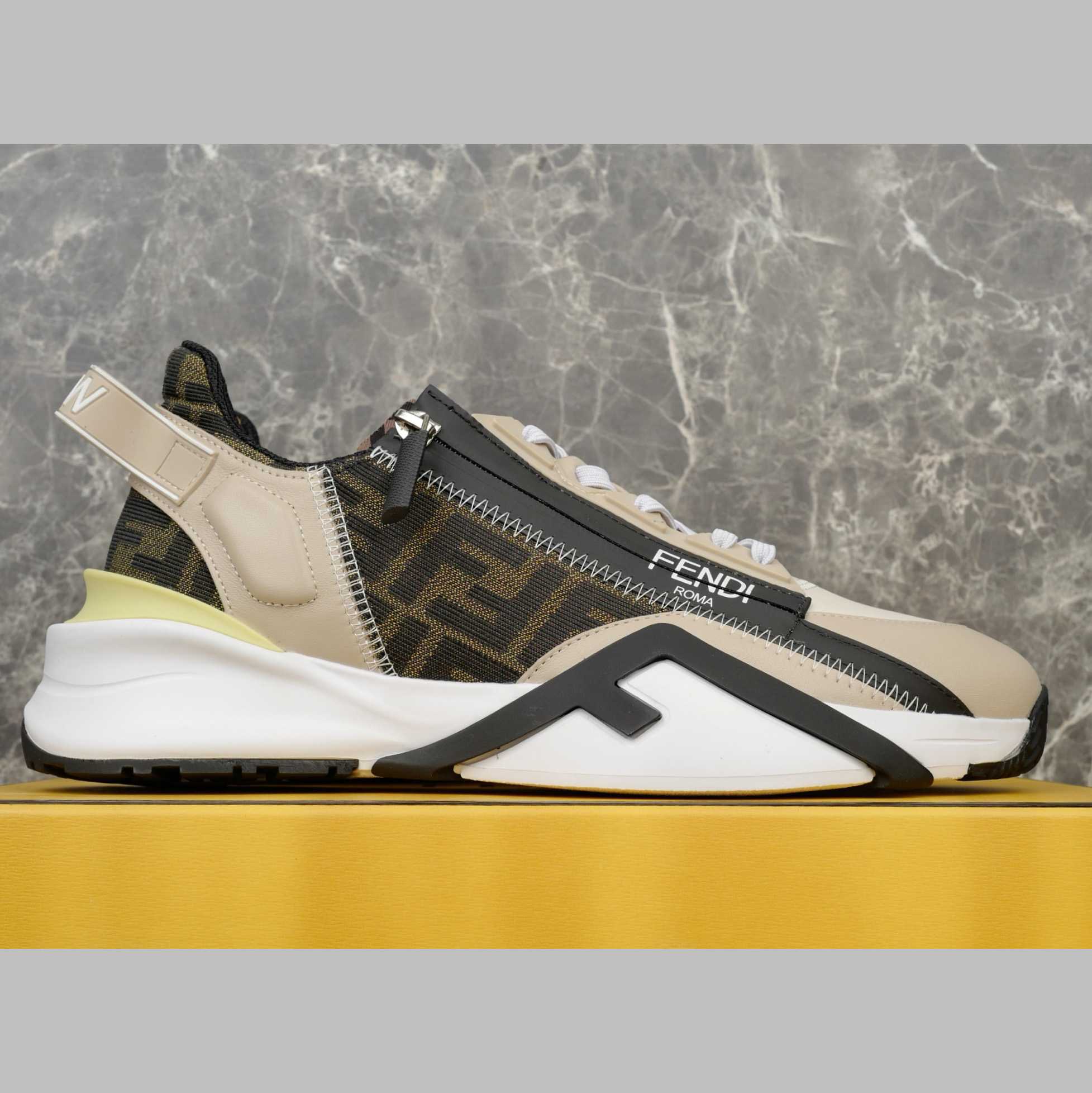 Fendi Flow Sneakers  - EUR FASHION