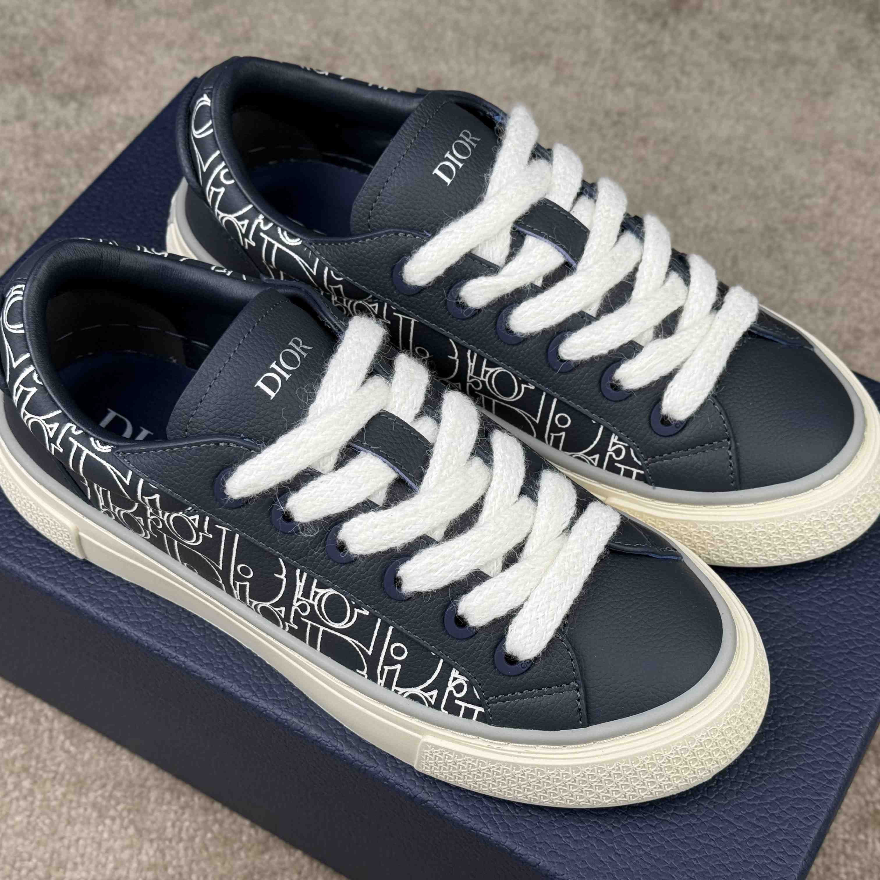 Dior B33 Spin Sneaker  - EUR FASHION