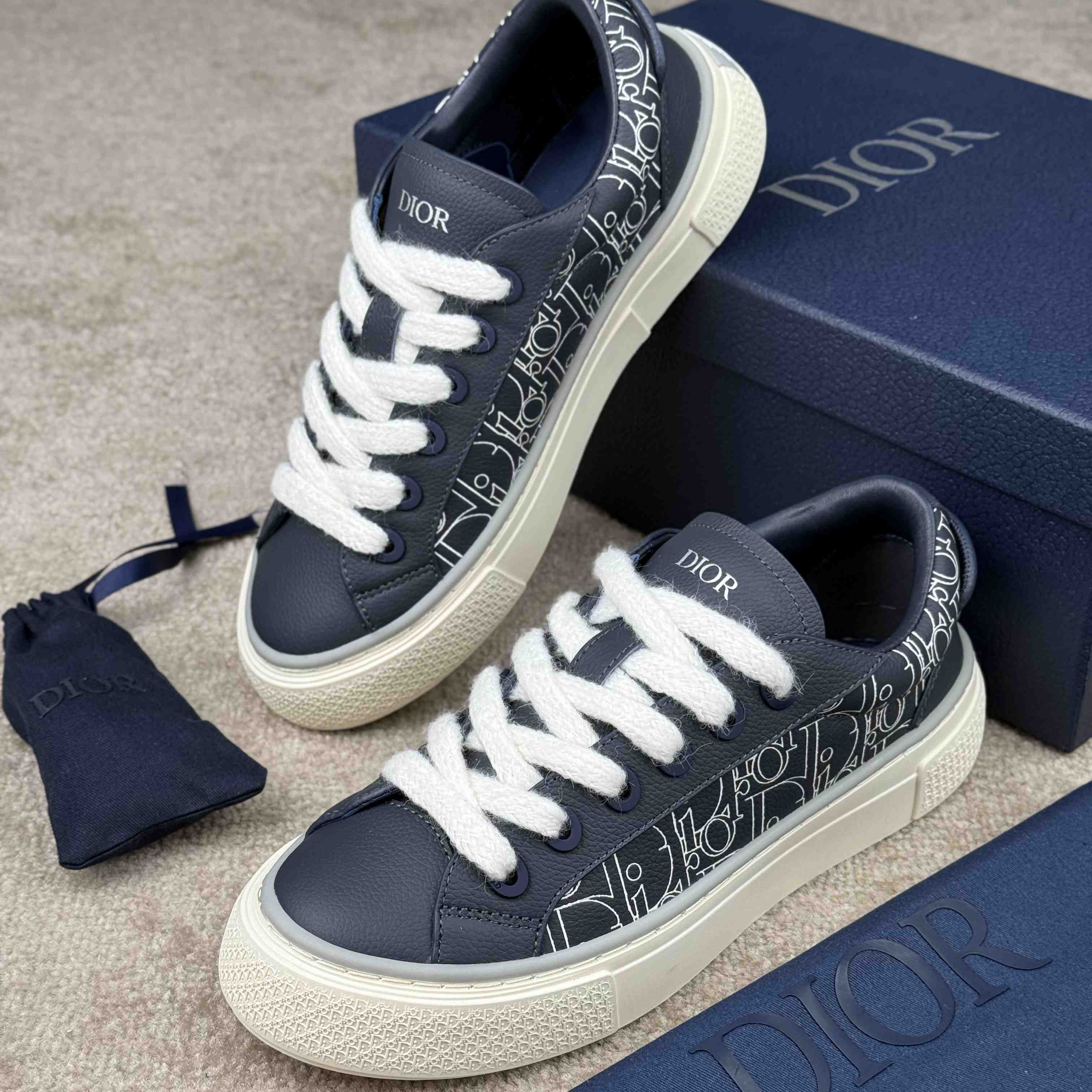 Dior B33 Spin Sneaker  - EUR FASHION
