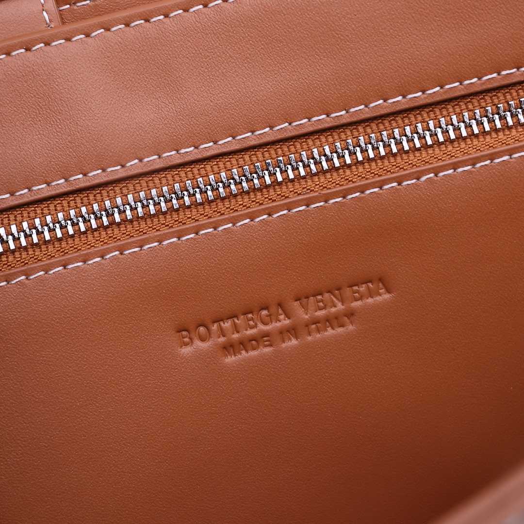 Bottega Veneta Cassette - EUR FASHION