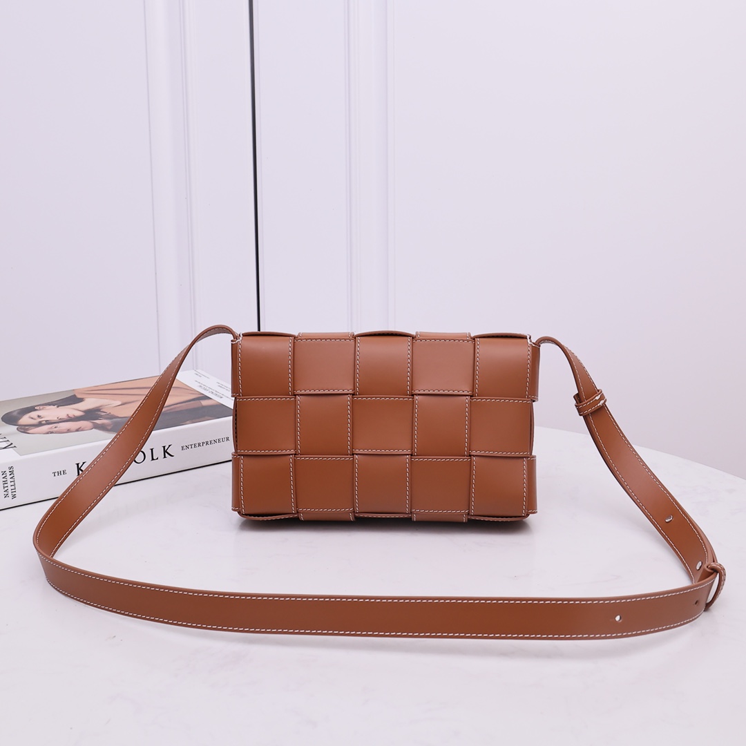 Bottega Veneta Cassette - EUR FASHION