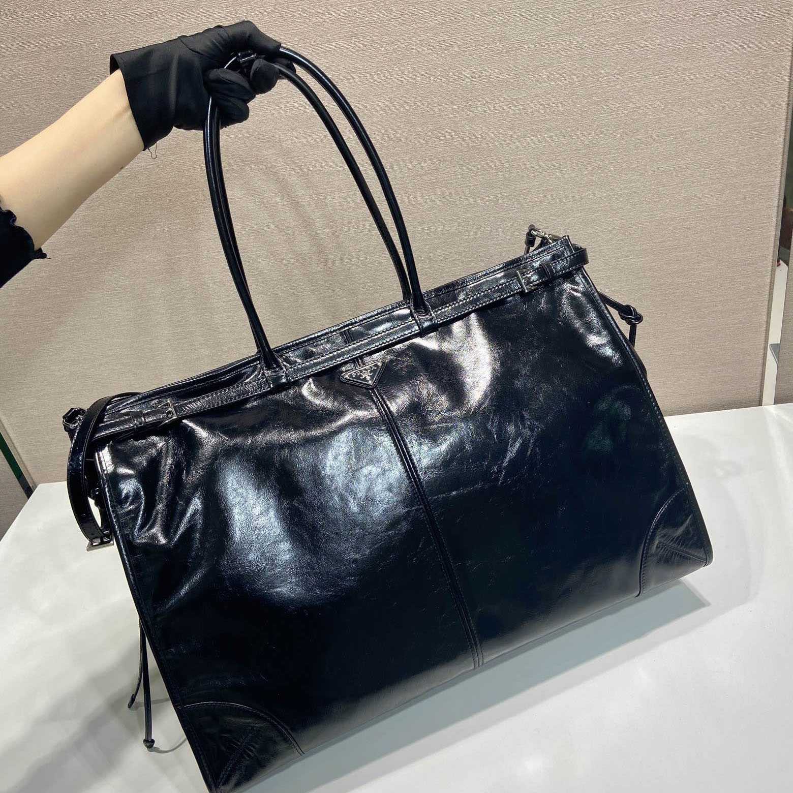 Prada Leather Tote Bag - EUR FASHION