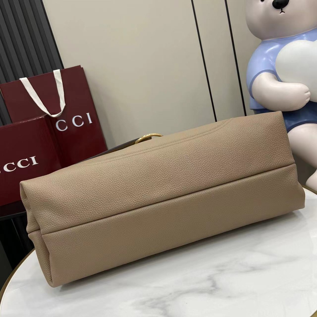 Gucci Softbit Maxi Shoulder Bag - EUR FASHION