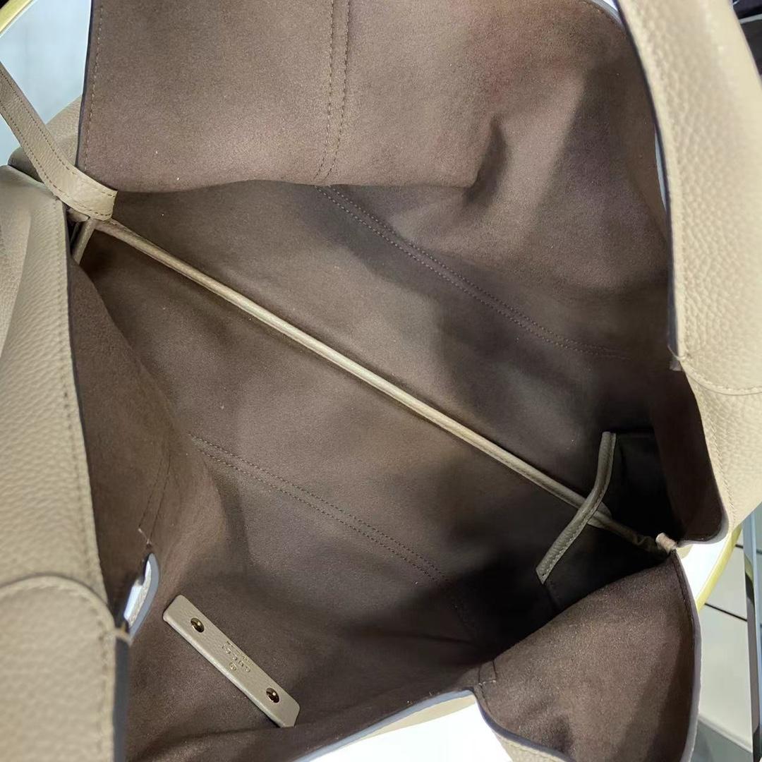 Gucci Softbit Maxi Shoulder Bag - EUR FASHION