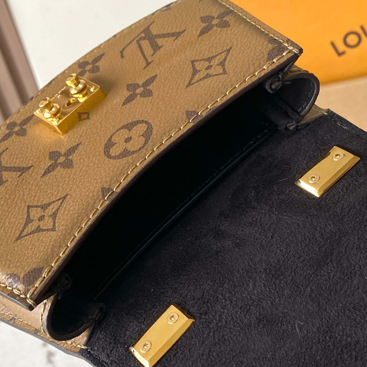 Louis Vuitton Tilsitt Handbag   M83473 - EUR FASHION