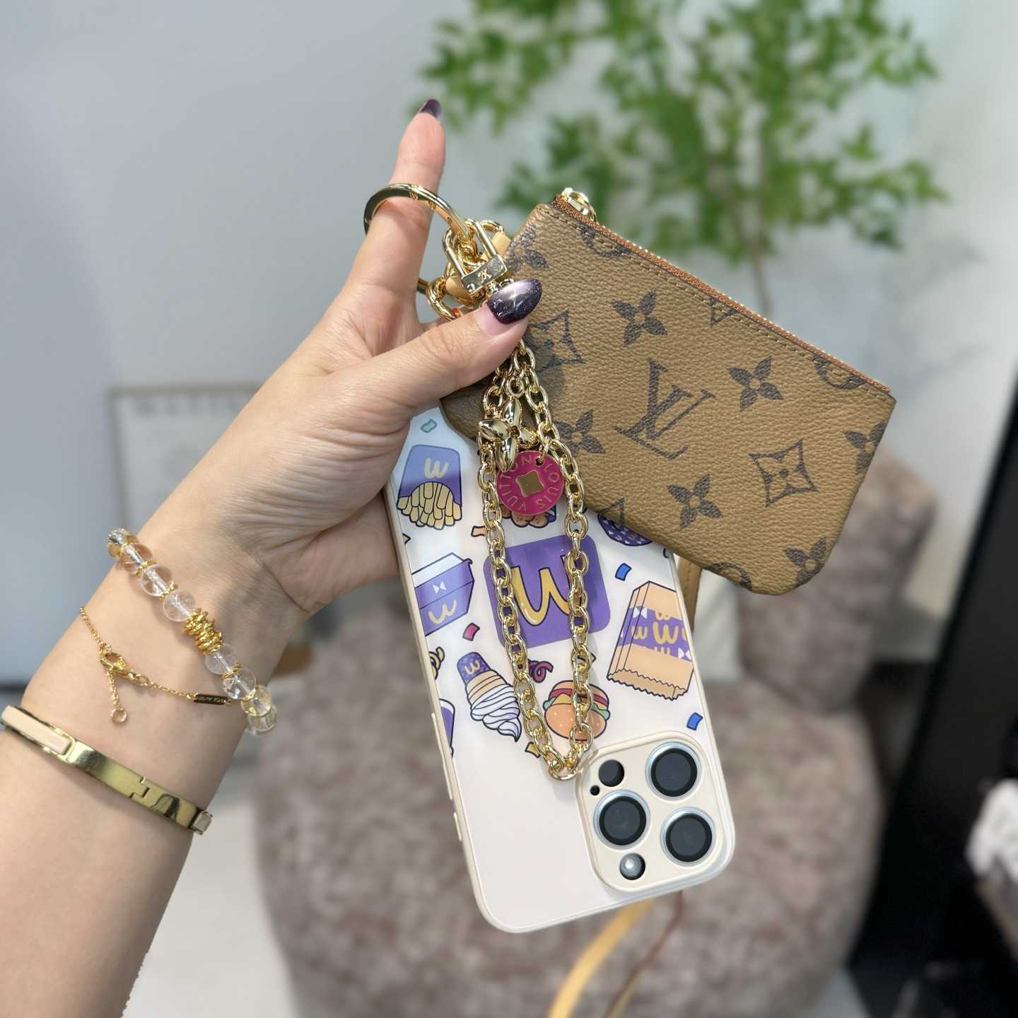 Louis Vuitton Monogram Phone Holder   - EUR FASHION