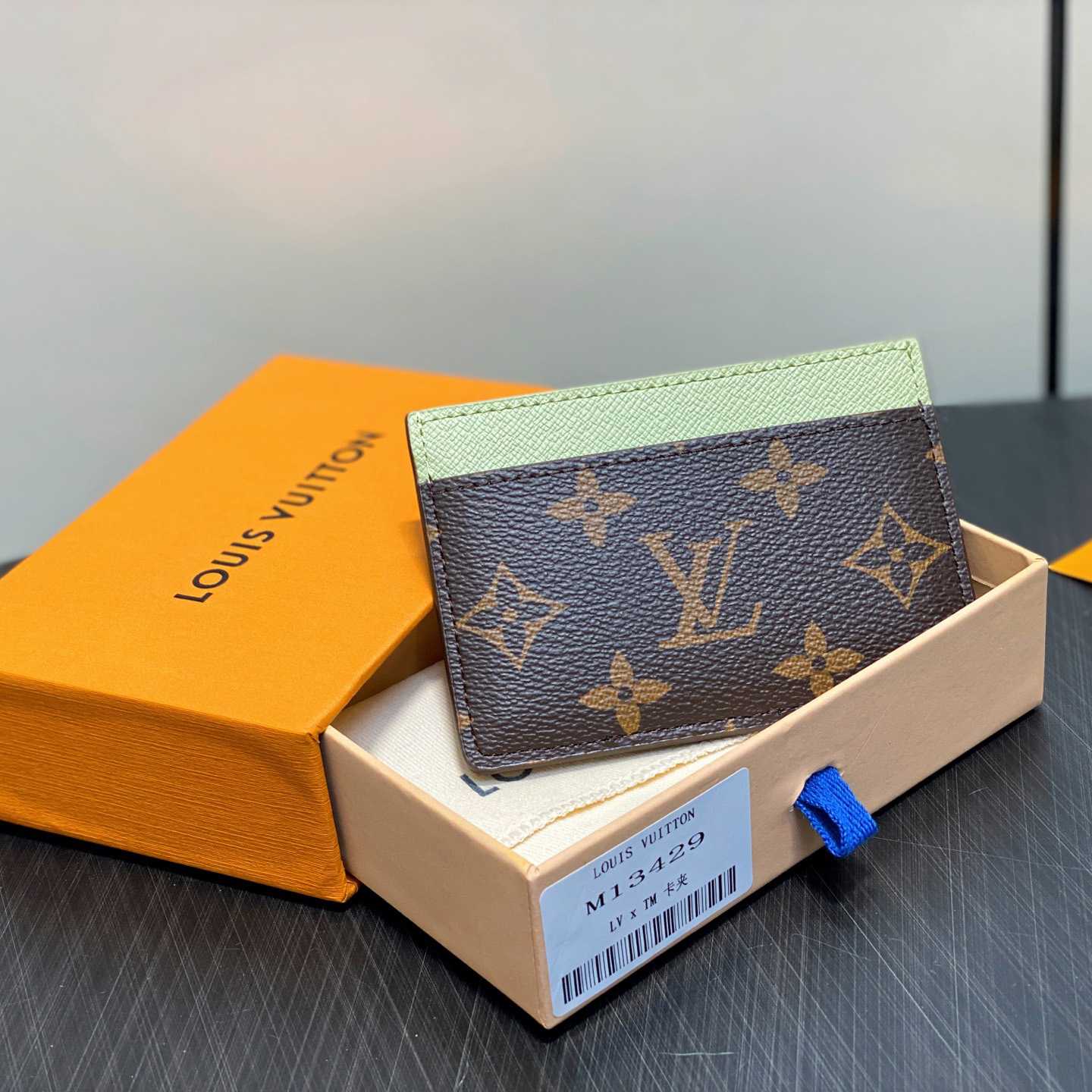 Louis Vuitton LV x TM Card Holder    M13429 - EUR FASHION