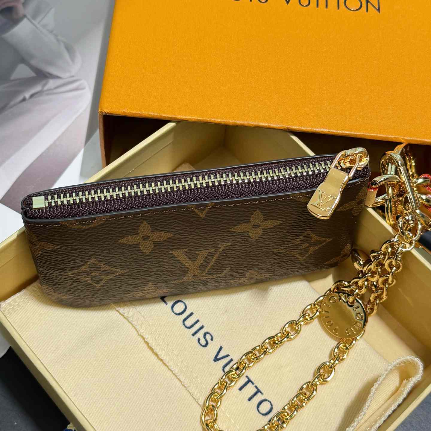 Louis Vuitton Monogram Phone Holder   - EUR FASHION