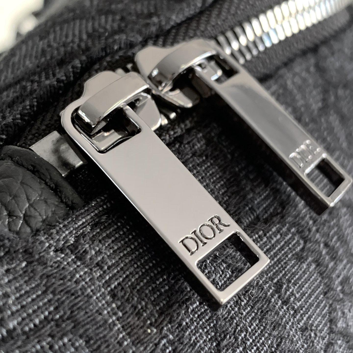 Dior 8 Belt Bag  - EUR FASHION