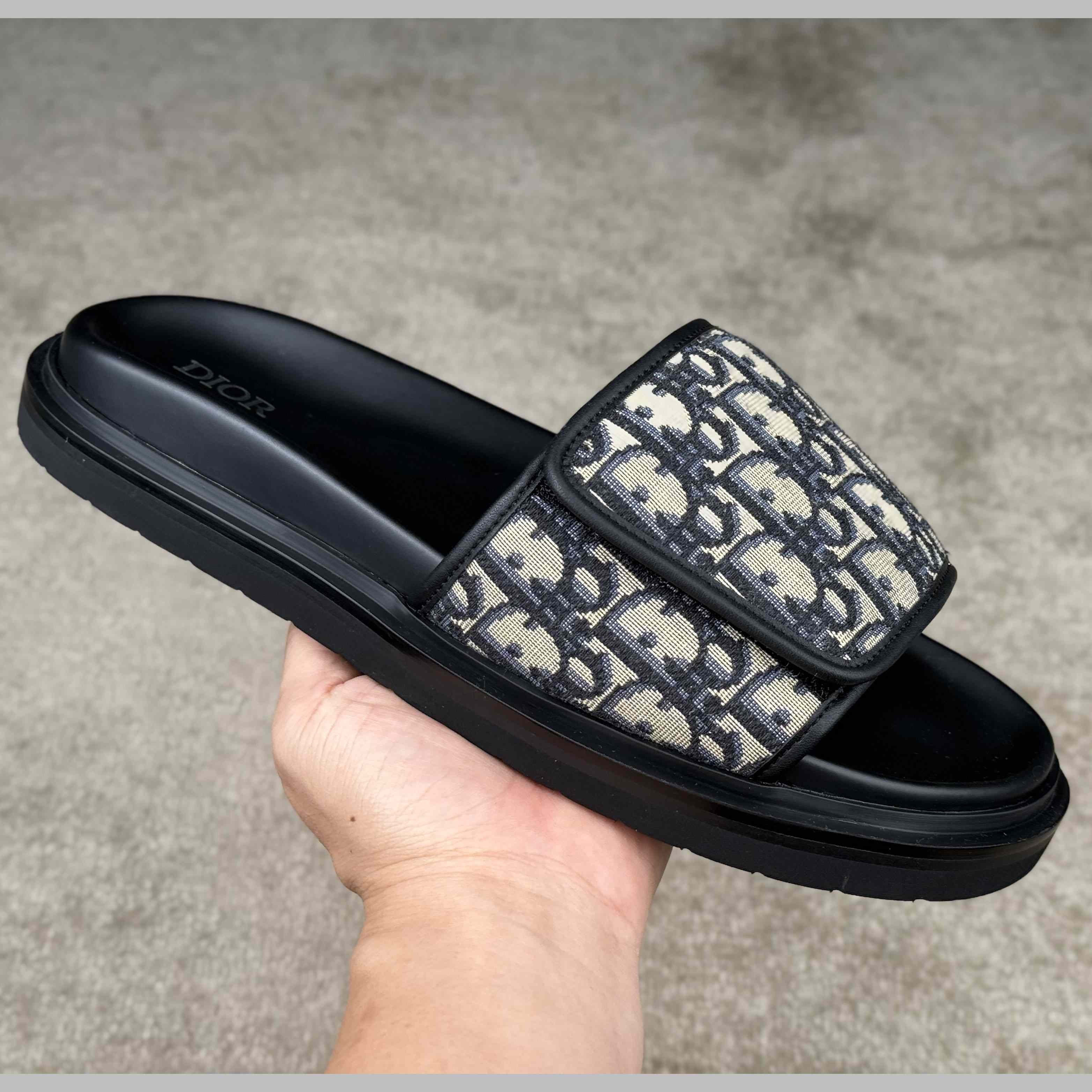 Dior Aqua Sandal  - EUR FASHION