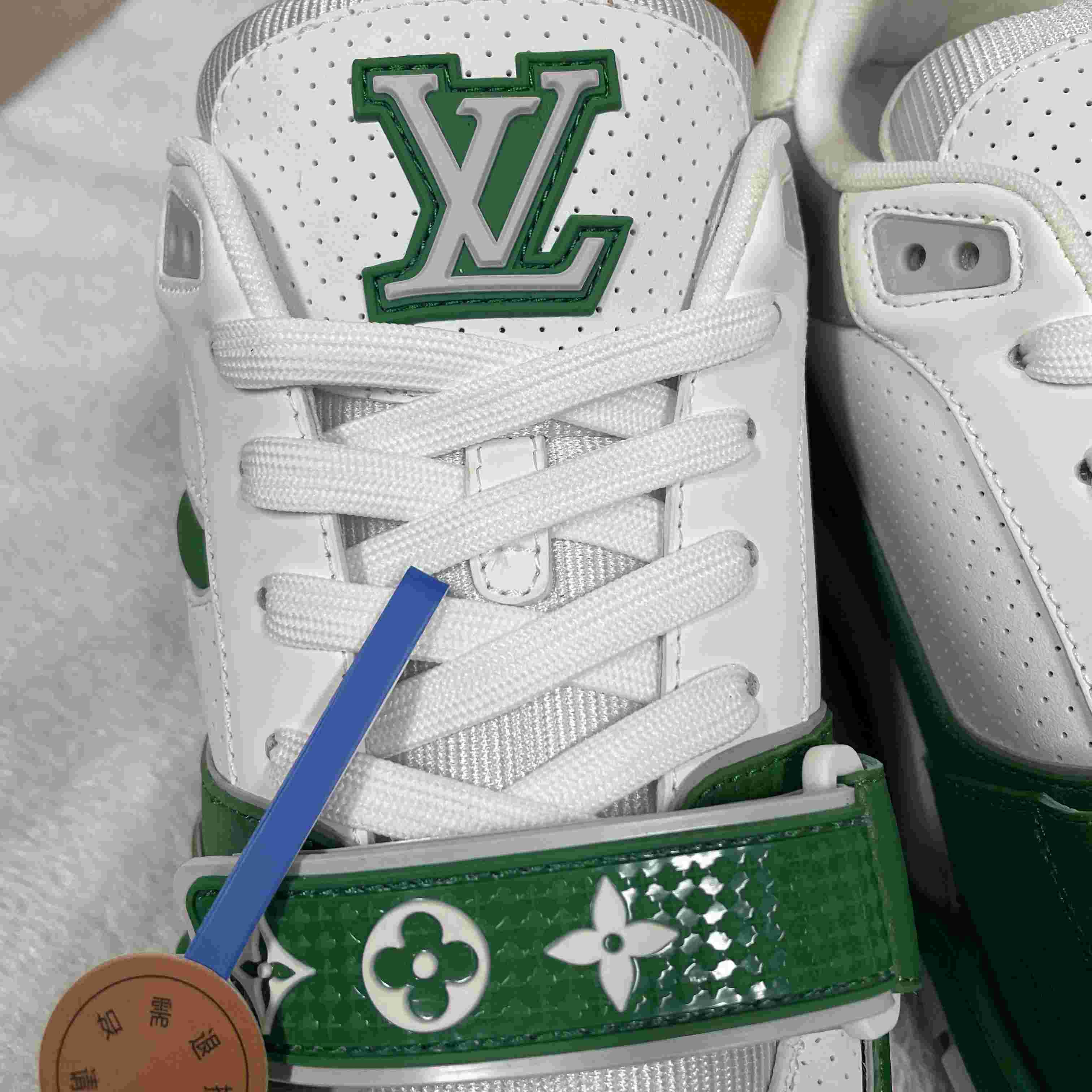 LV Trainer Sneaker 1AHTCZ  - EUR FASHION