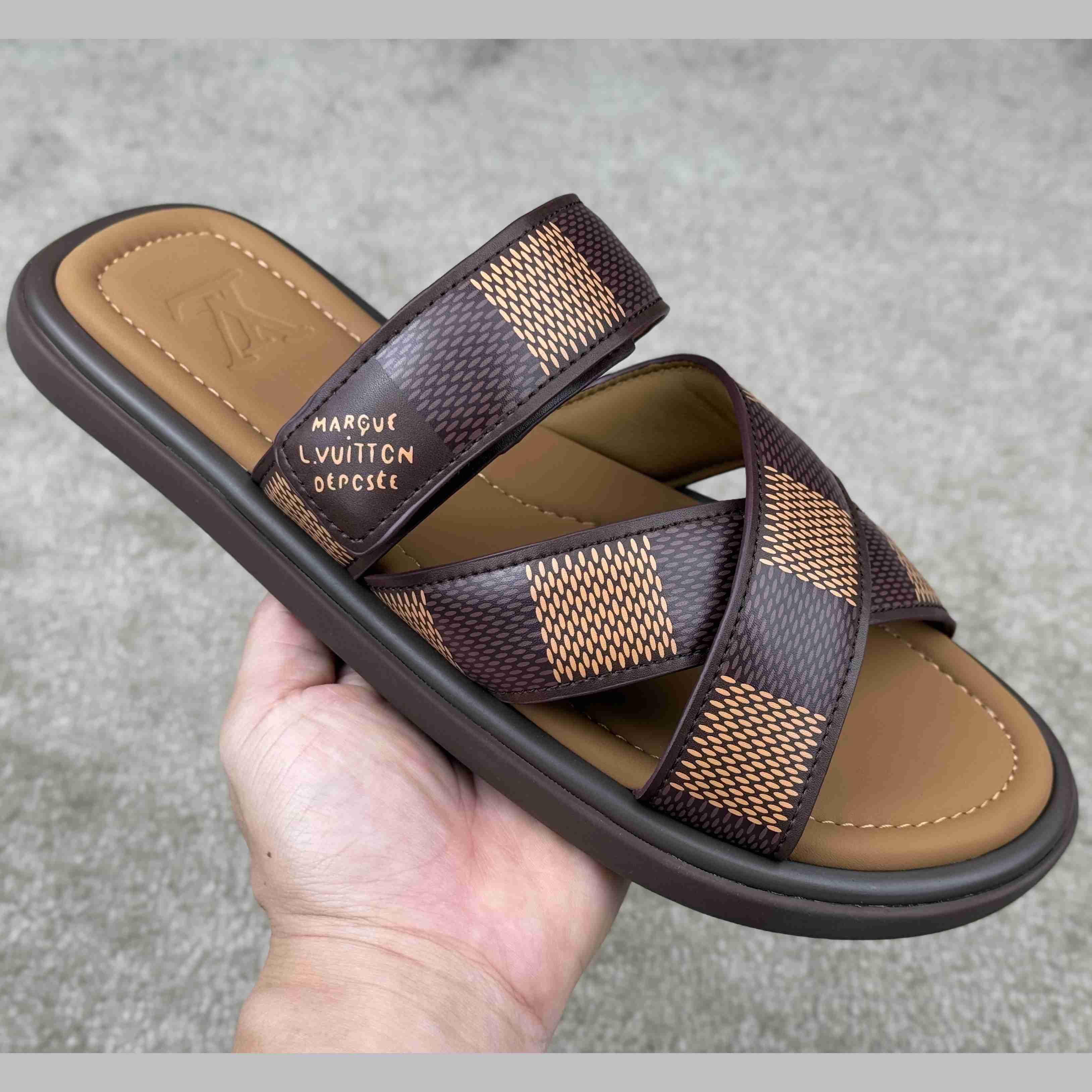 Louis Vuitton LV Venice Mule    1ACRJB - EUR FASHION