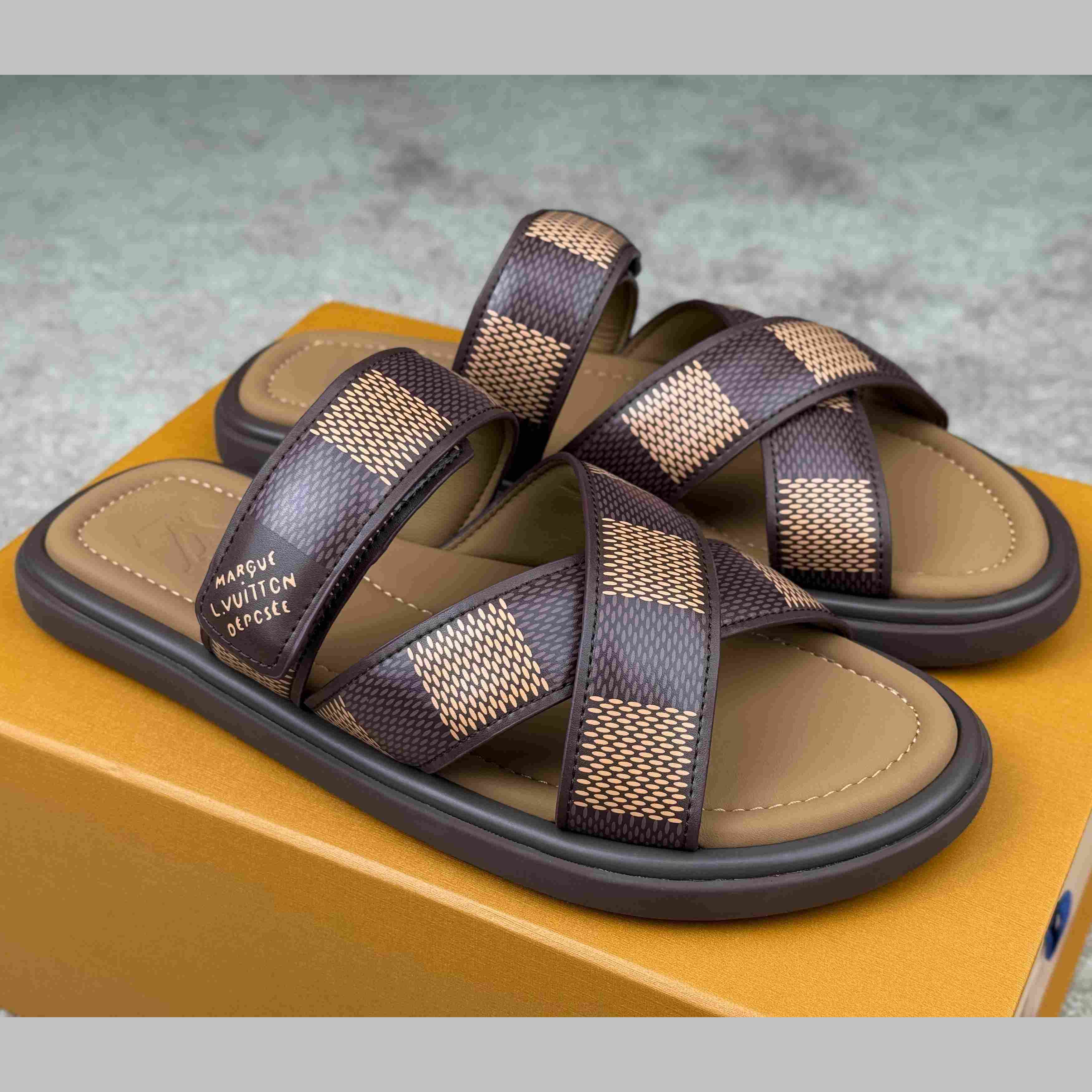 Louis Vuitton LV Venice Mule    1ACRJB - EUR FASHION