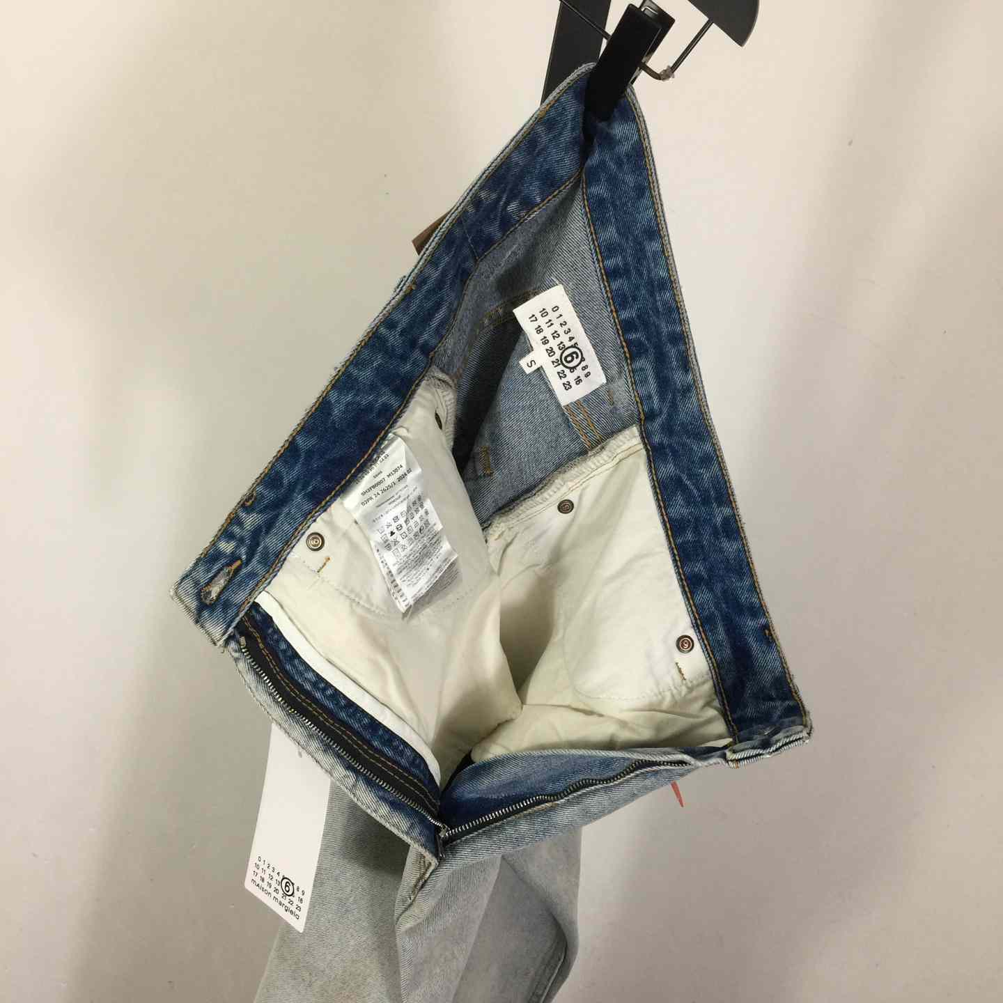 MM6 Maison Margiela Twist Wide Leg Jeans - EUR FASHION