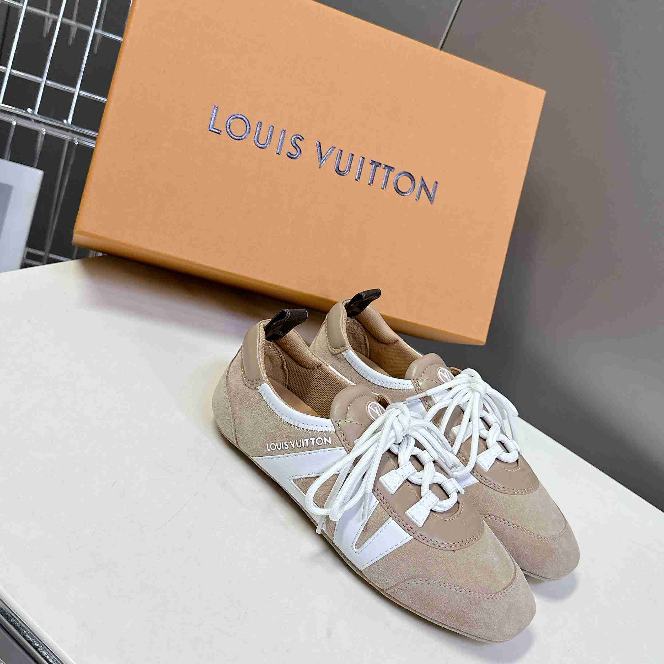 Louis Vuitton LV Sneakerina   1AHNFA - EUR FASHION