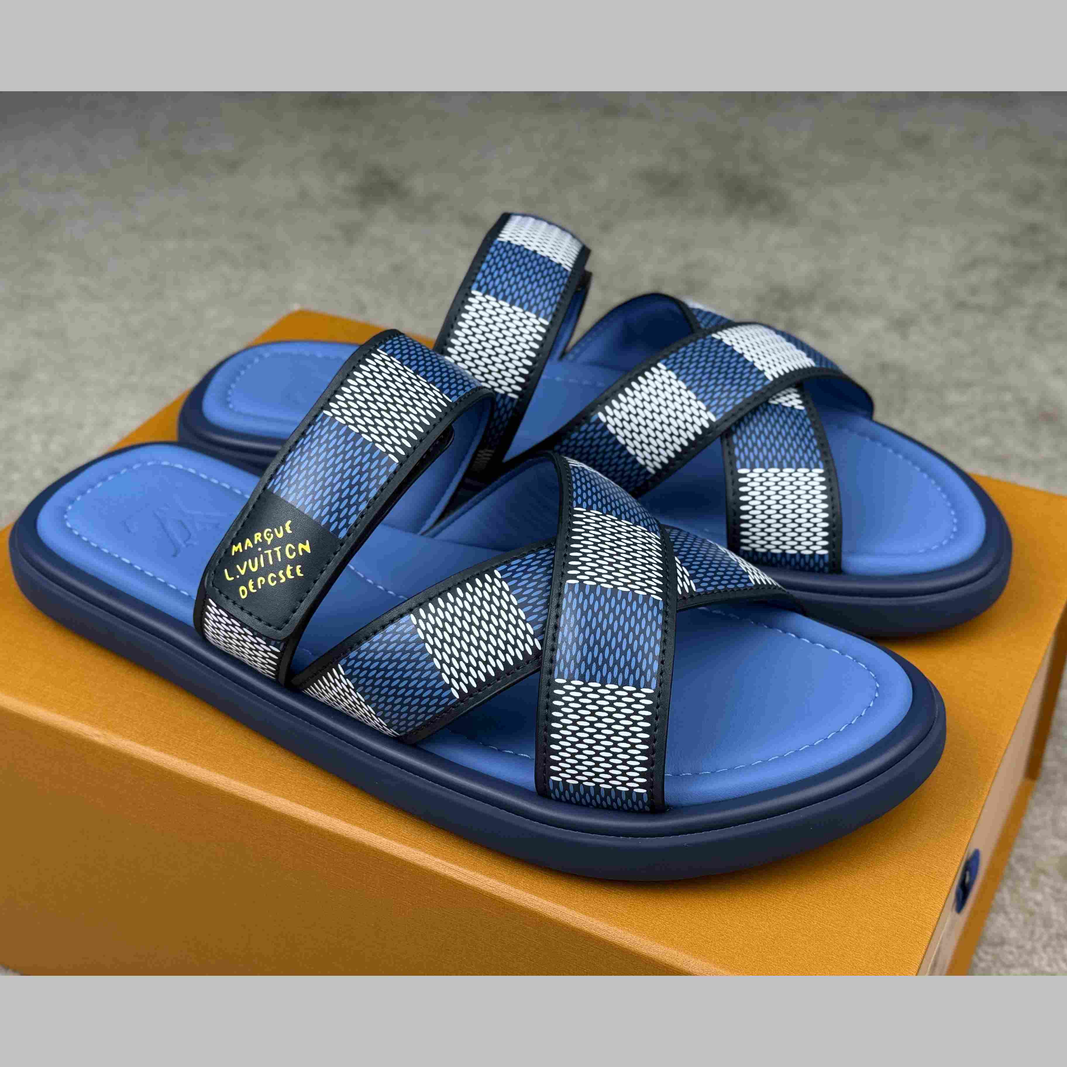 Louis Vuitton LV Venice Mule    1ACRIB - EUR FASHION