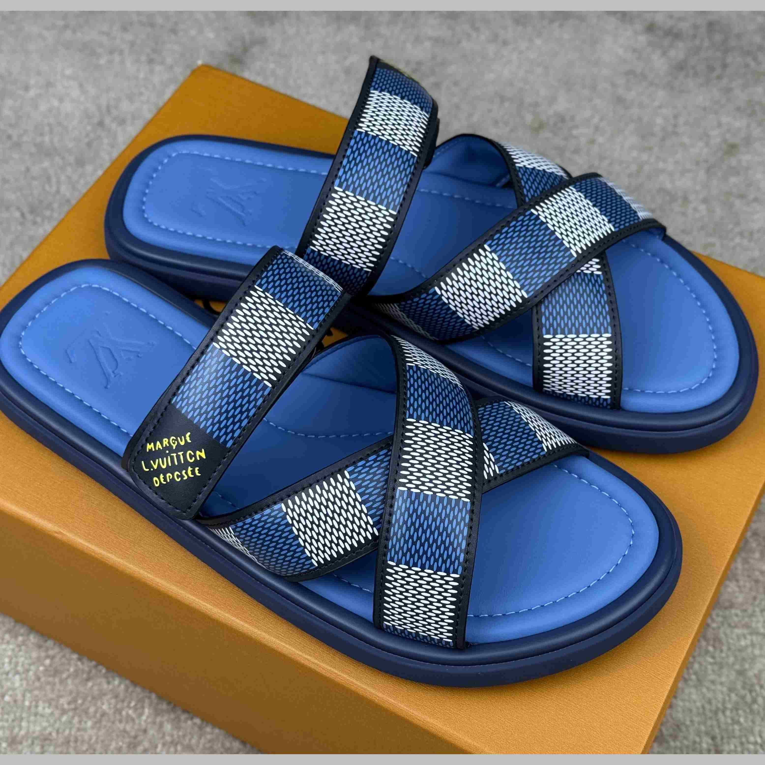 Louis Vuitton LV Venice Mule    1ACRIB - EUR FASHION