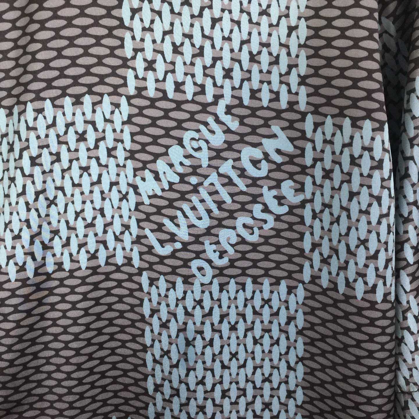 Louis Vuitton Damier Short-Sleeved Silk Shirt   1AHVXU - EUR FASHION