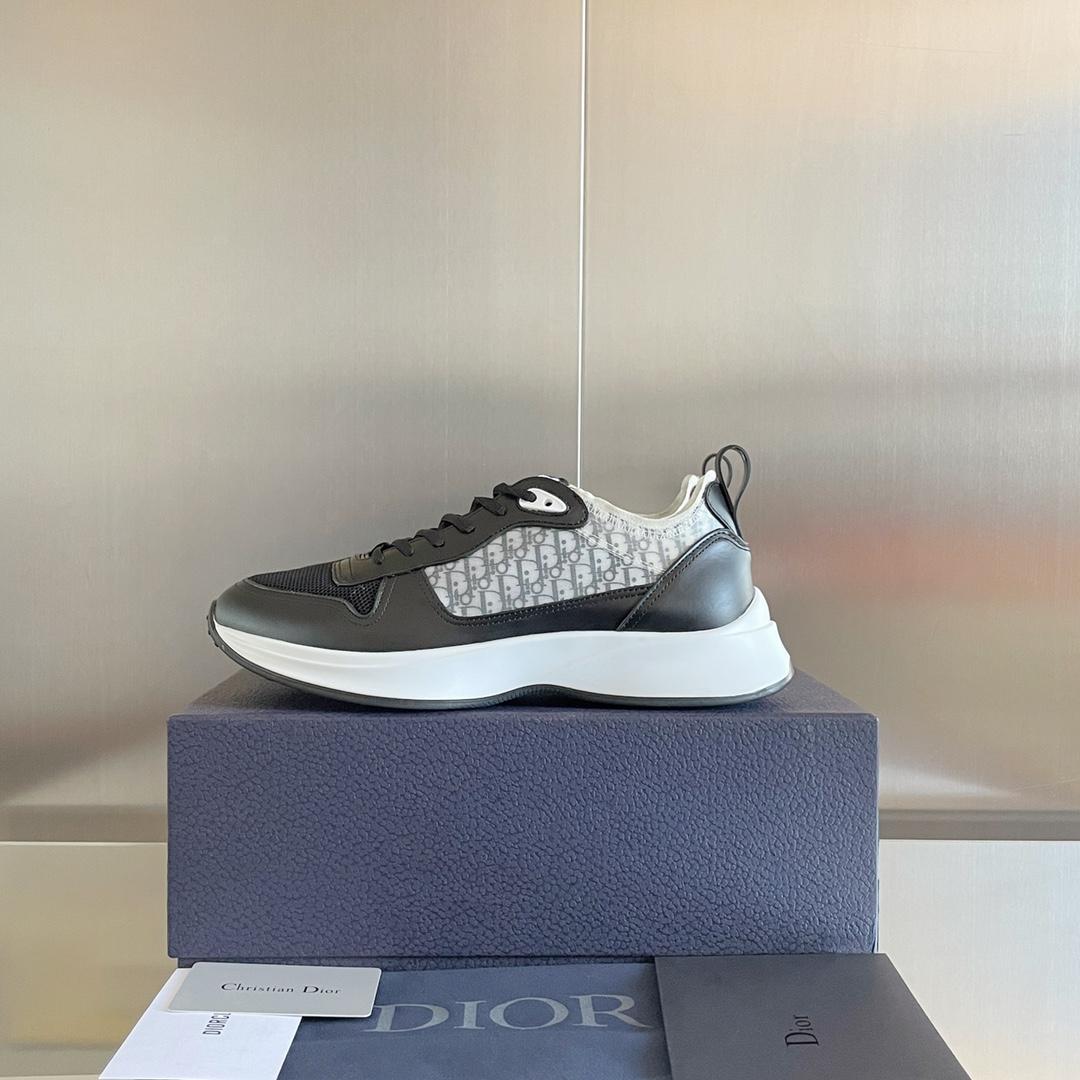 Dior B25 Runner Sneaker   - EUR FASHION