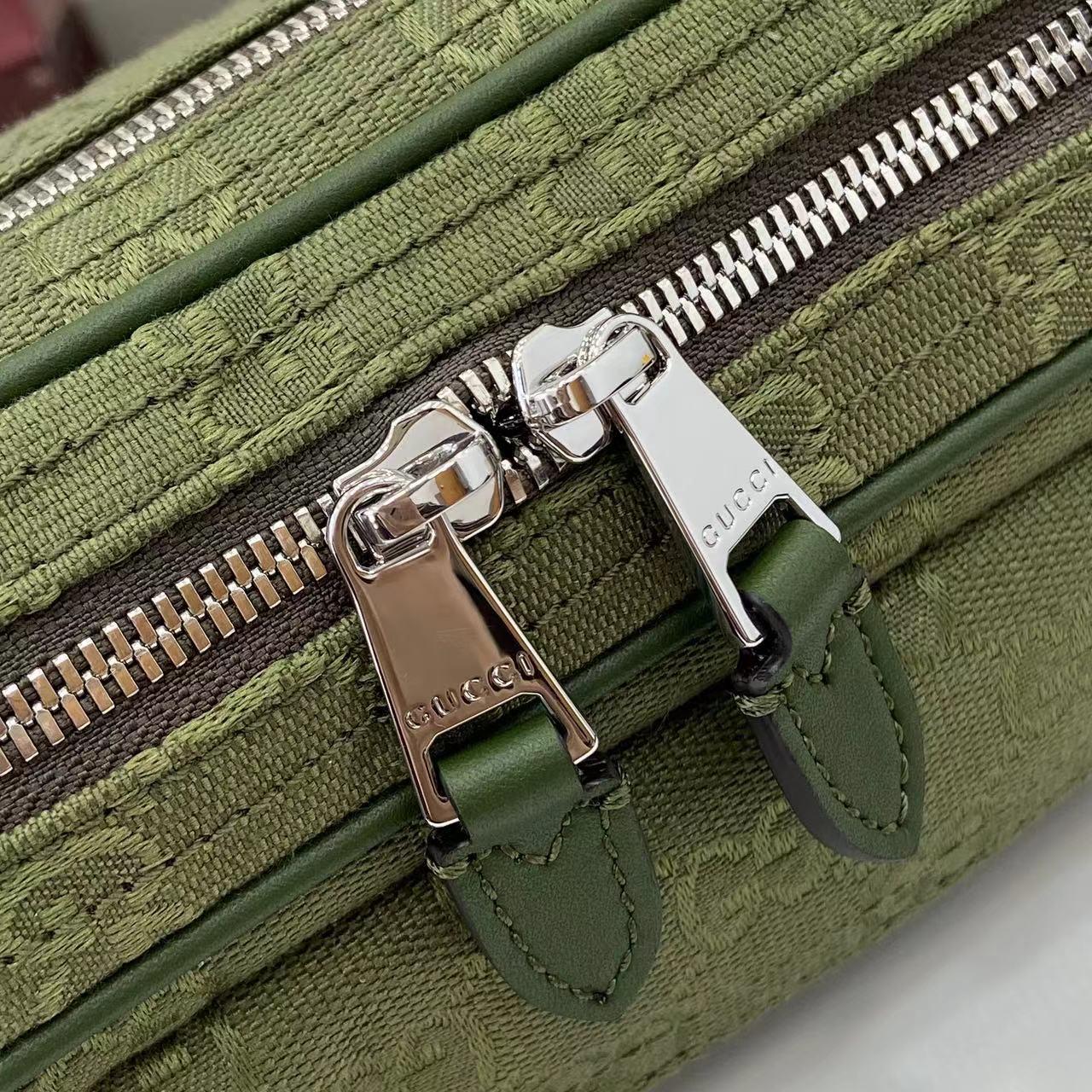 Gucci GG Canvas Large Slingbag - EUR FASHION