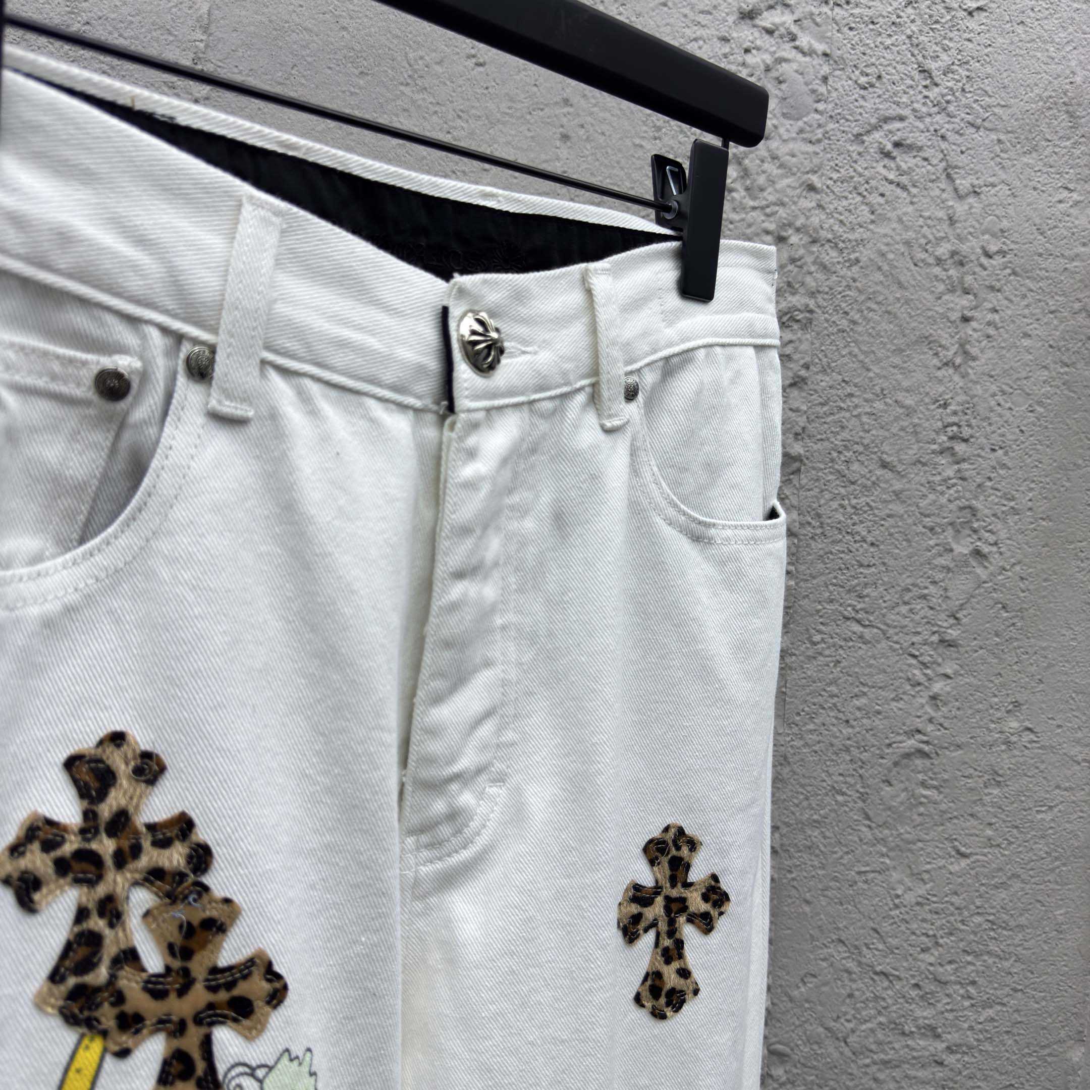 Chrome Hearts Leo Cross Jeans - EUR FASHION