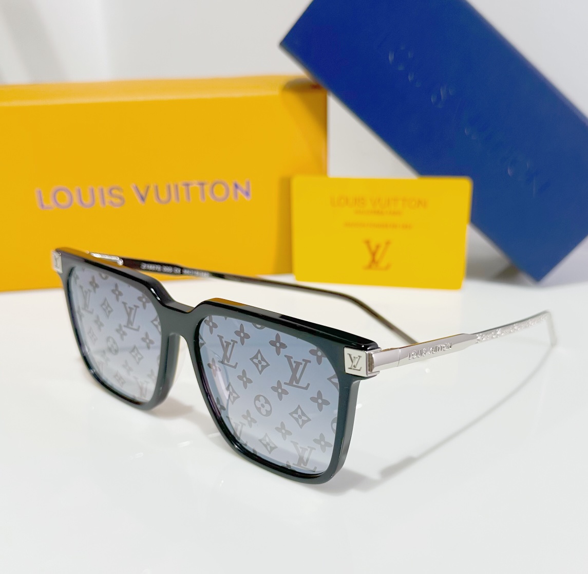 Louis Vuitton LV Rise Square Sunglasses   Z1667E - EUR FASHION