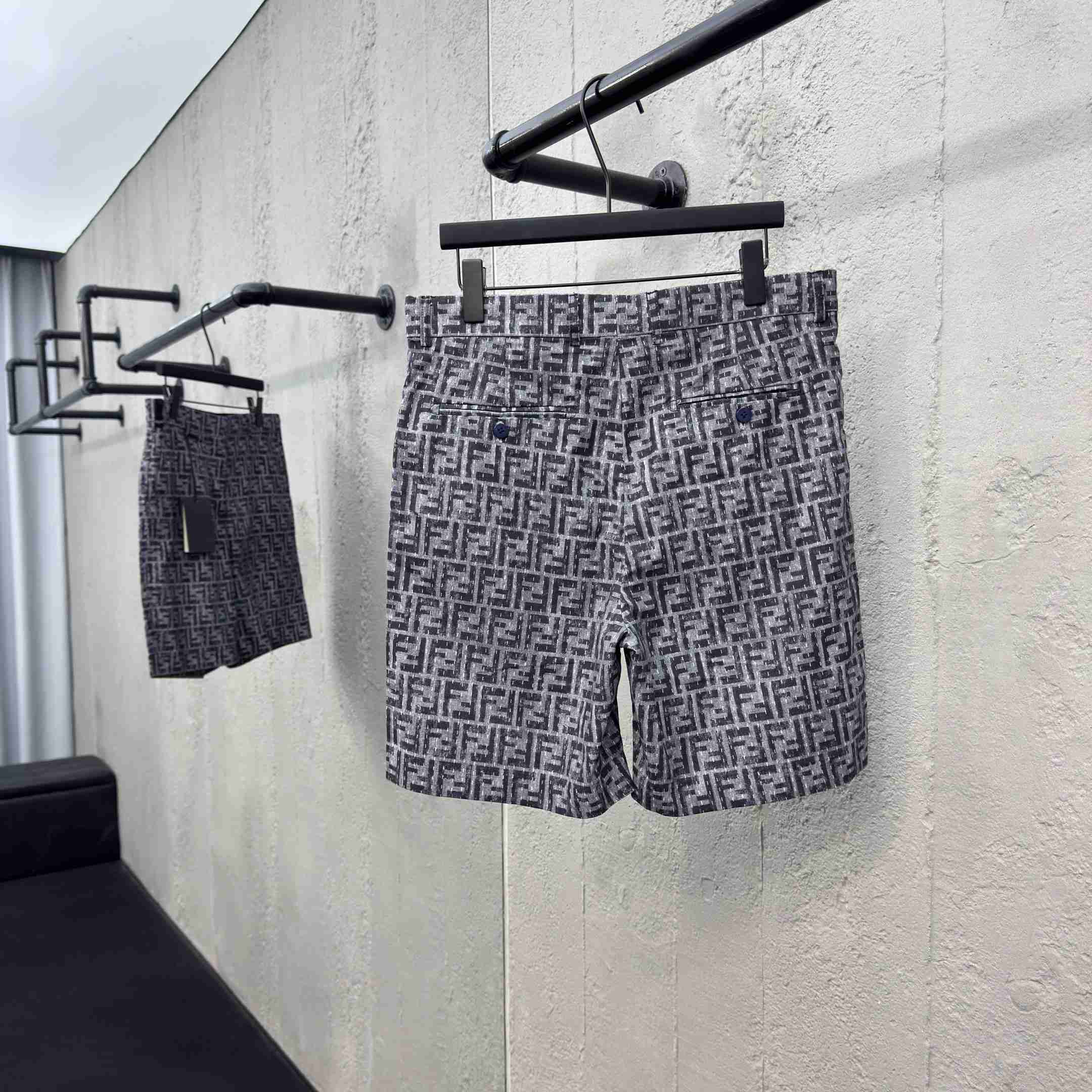Fendi Bermudas  - EUR FASHION