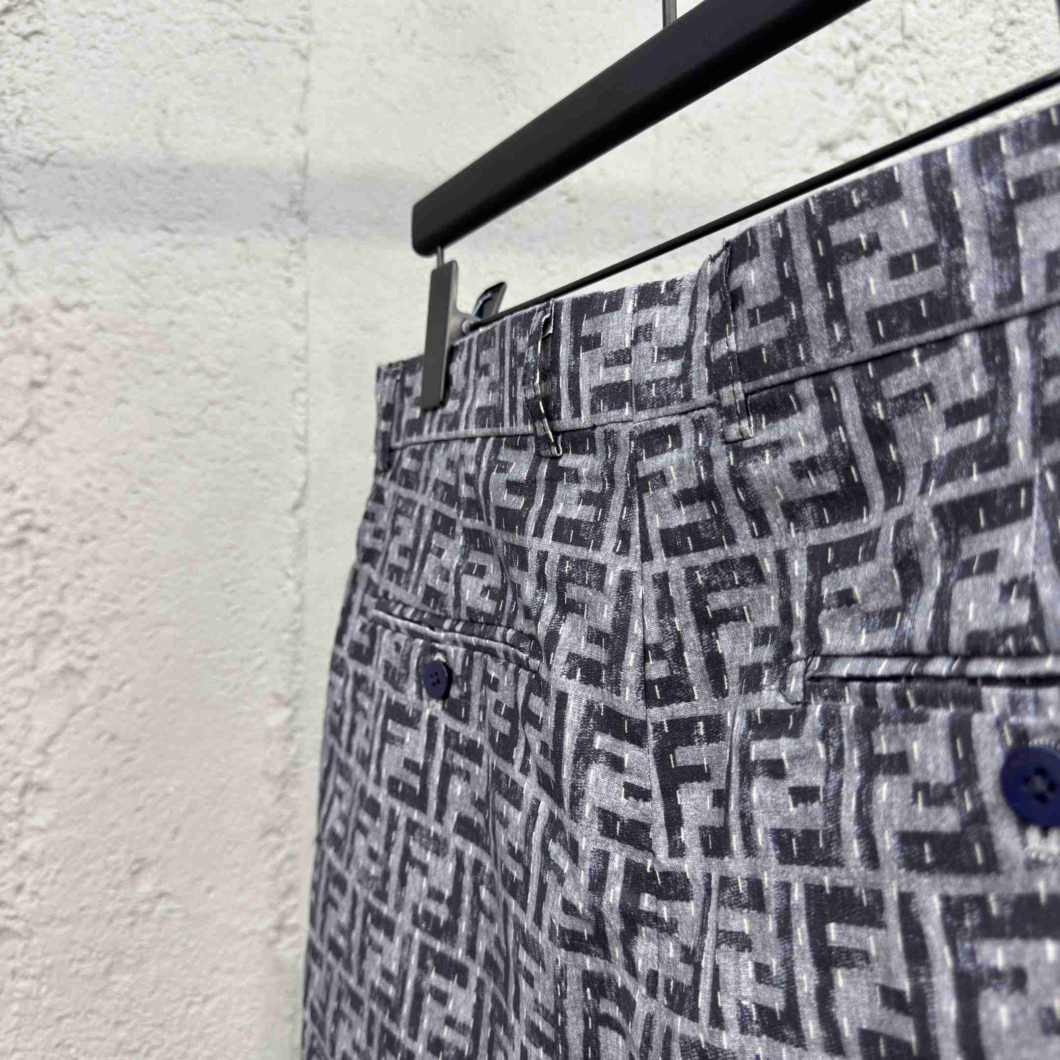 Fendi Bermudas  - EUR FASHION