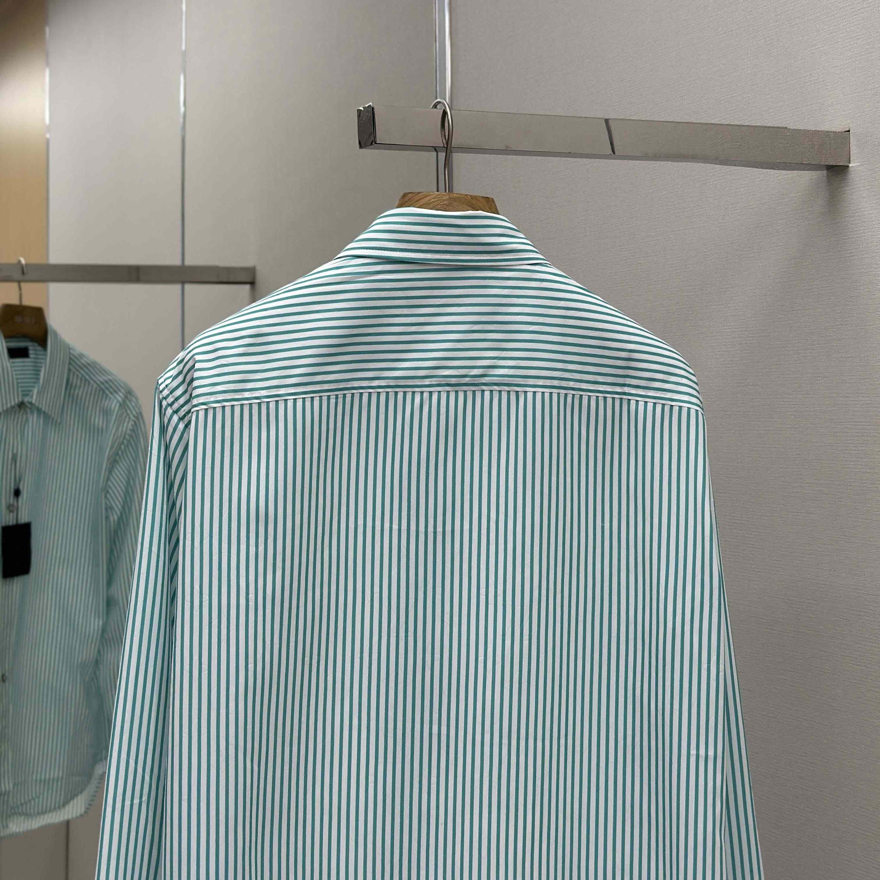 Louis Vuitton Monogram Striped Shirt   1AHVXI - EUR FASHION