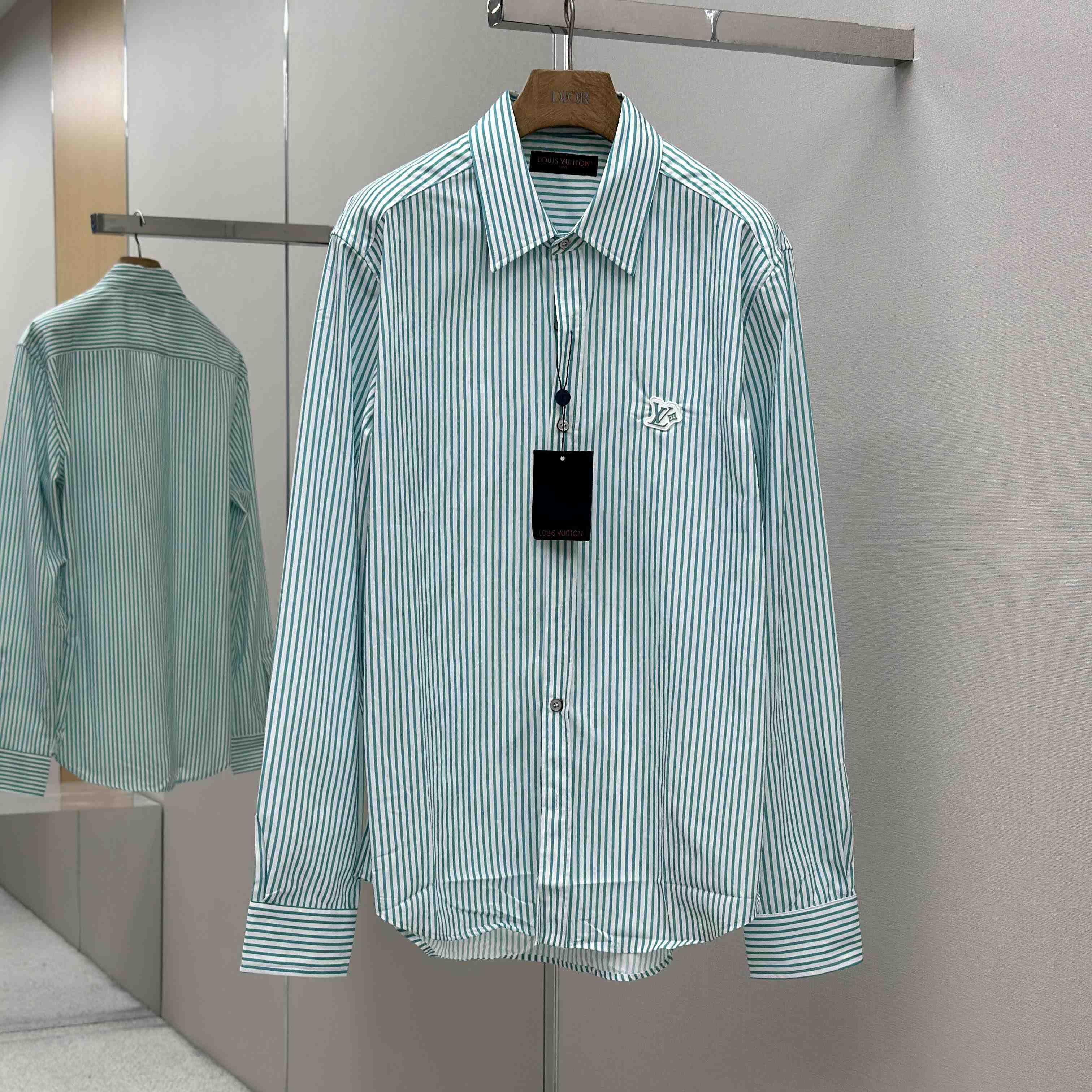 Louis Vuitton Monogram Striped Shirt   1AHVXI - EUR FASHION