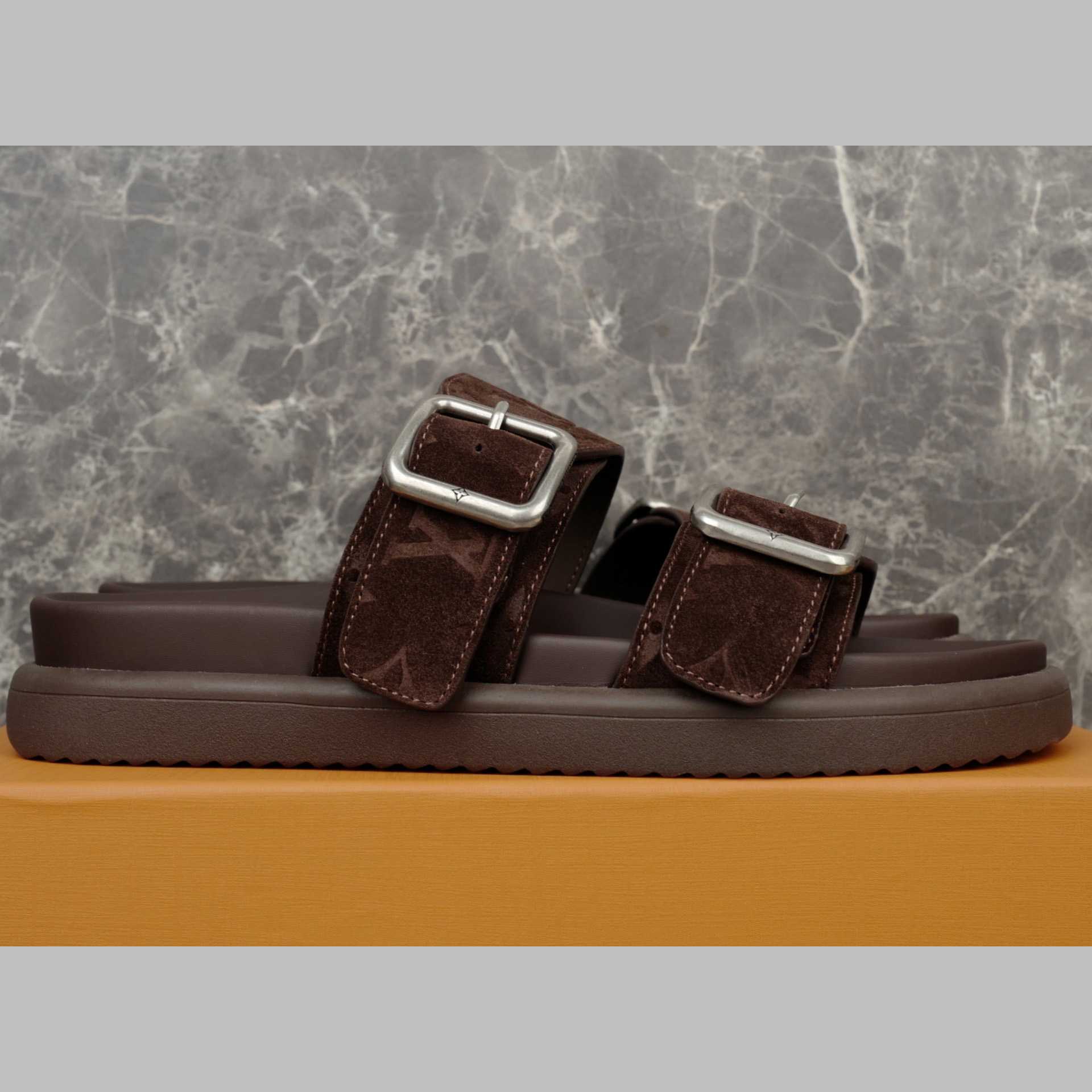 Louis Vuitton LV Venice Mule  1AHSK4 - EUR FASHION