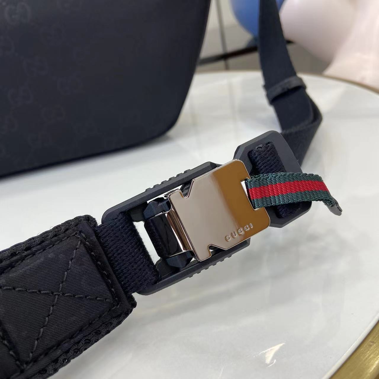 Gucci Nexus Large Slingbag - EUR FASHION
