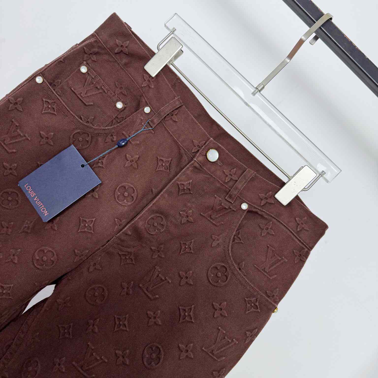 Louis Vuitton Monogram Embossed Skate Pants   1AHBLW - EUR FASHION