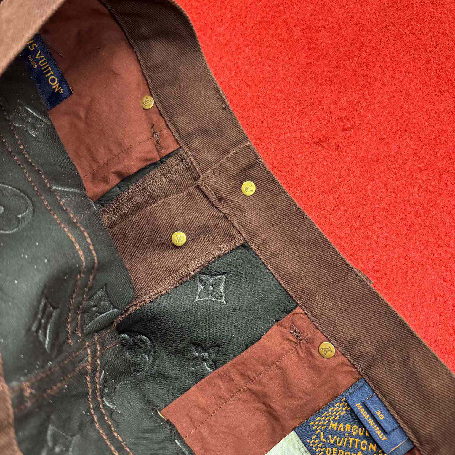 Louis Vuitton Monogram Embossed Skate Pants   1AHBLW - EUR FASHION