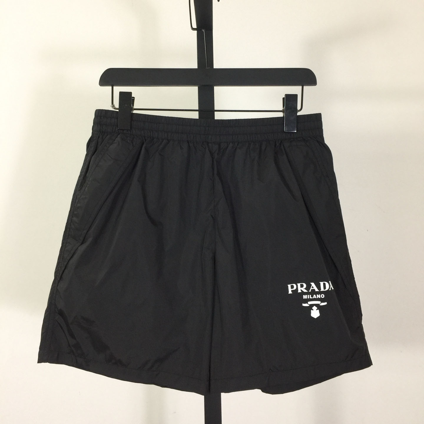 Prada Re-Nylon Shorts    - EUR FASHION