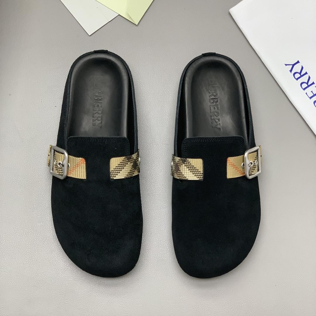 Burberry Suede Urchin Clogs - EUR FASHION