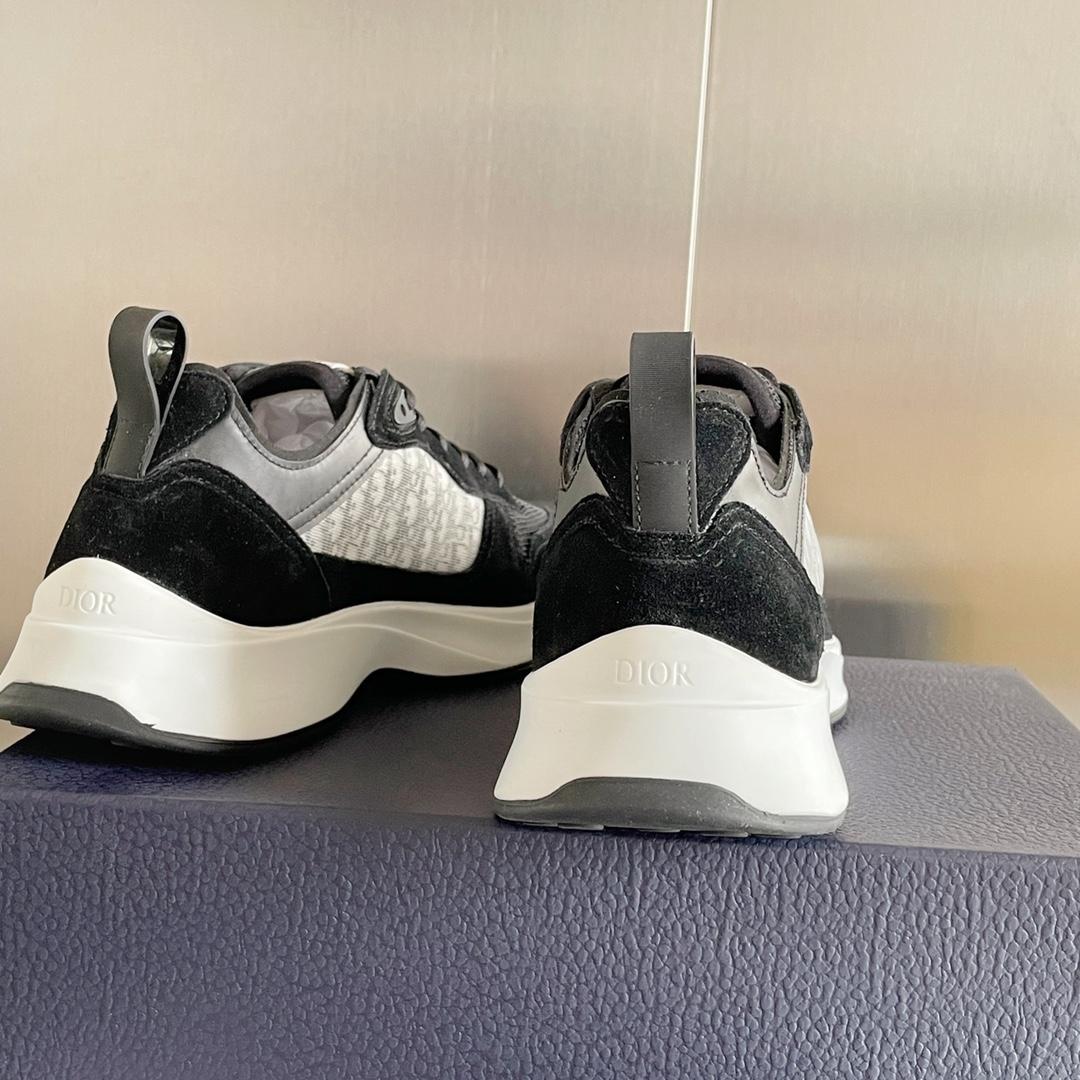 Dior B25 Runner Sneaker   - EUR FASHION