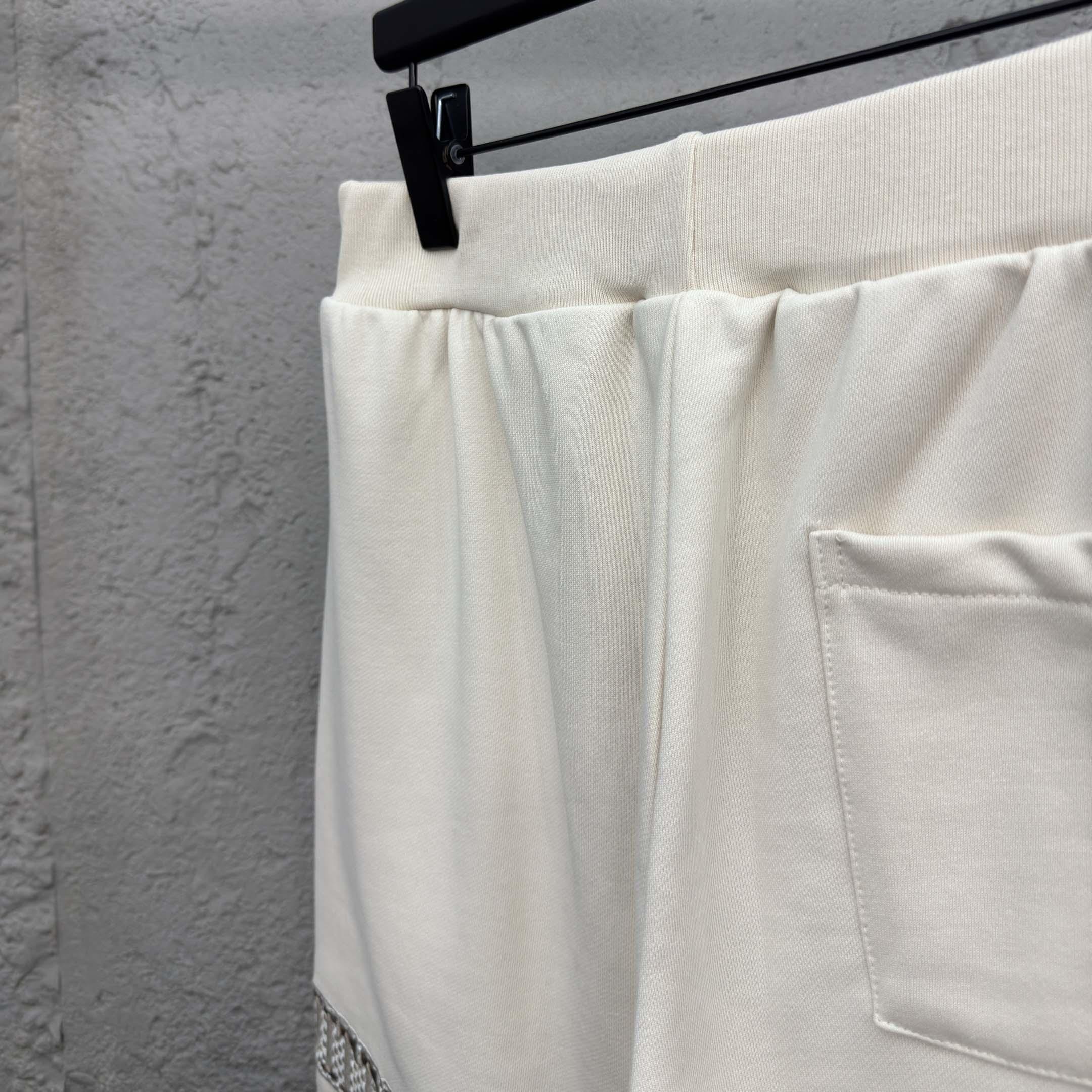 Louis Vuitton Embellished Shorts   1AHW38 - EUR FASHION