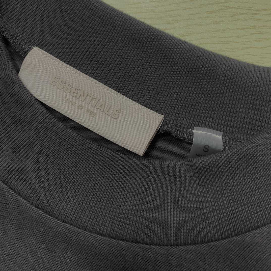 Fear of God Essentials 1977 Tee - EUR FASHION