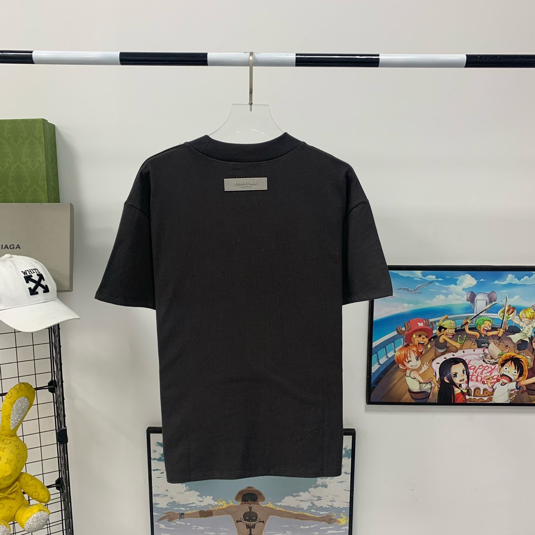 Fear of God Essentials 1977 Tee - EUR FASHION