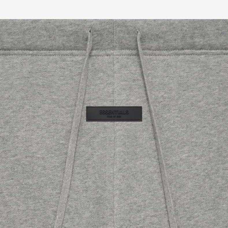 Fear of God Essentials Shorts - EUR FASHION