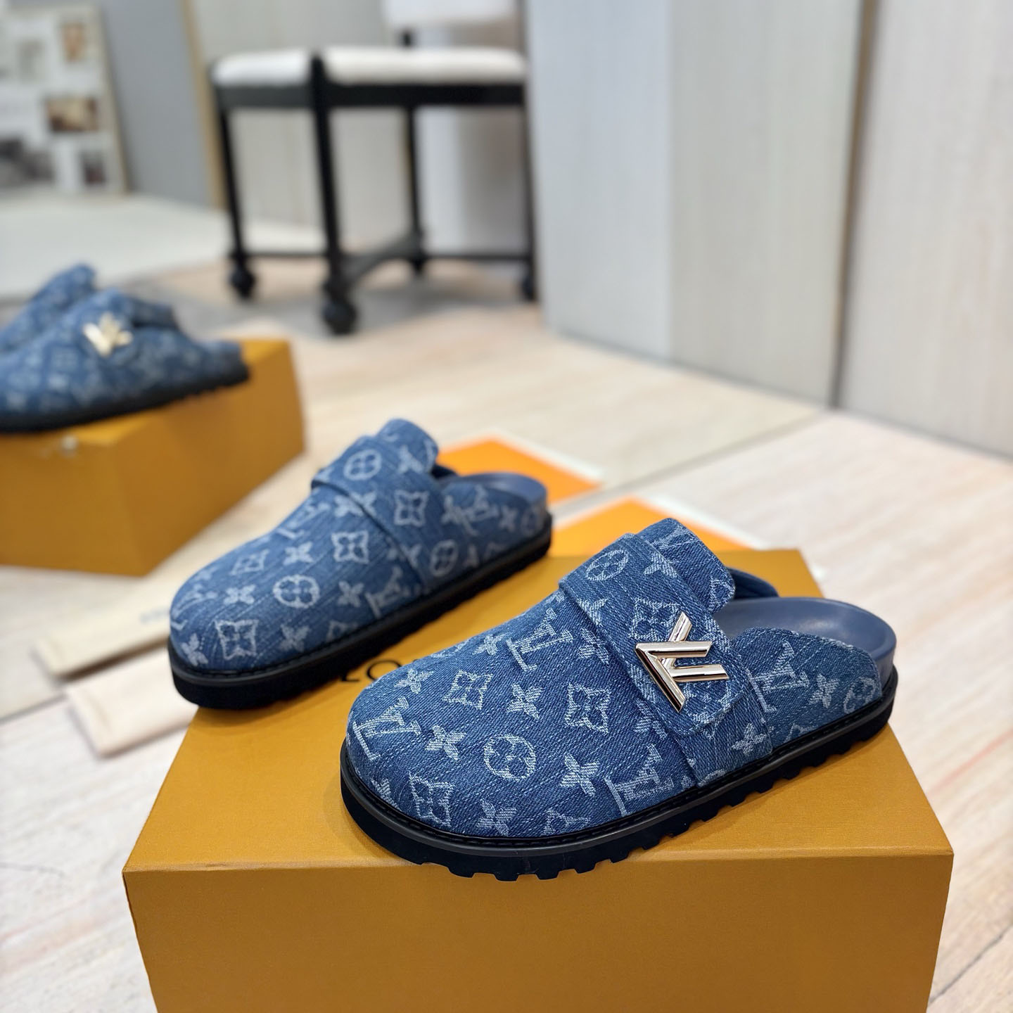 Louis Vuitton LV Cosy Comfort Mule  - EUR FASHION