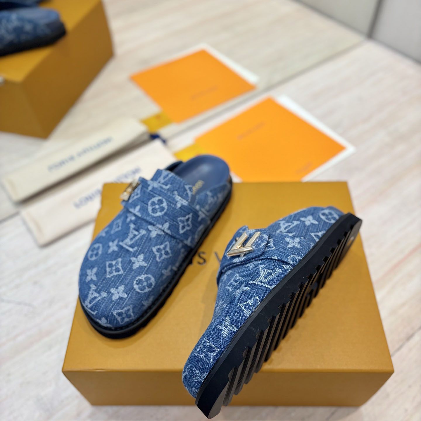 Louis Vuitton LV Cosy Comfort Mule  - EUR FASHION